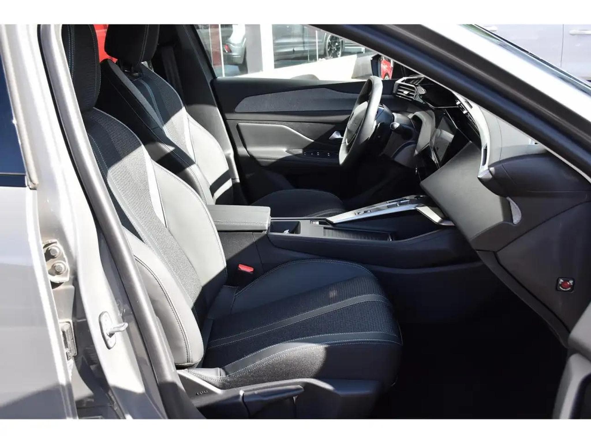 Peugeot 308 (2025) - Photo 7