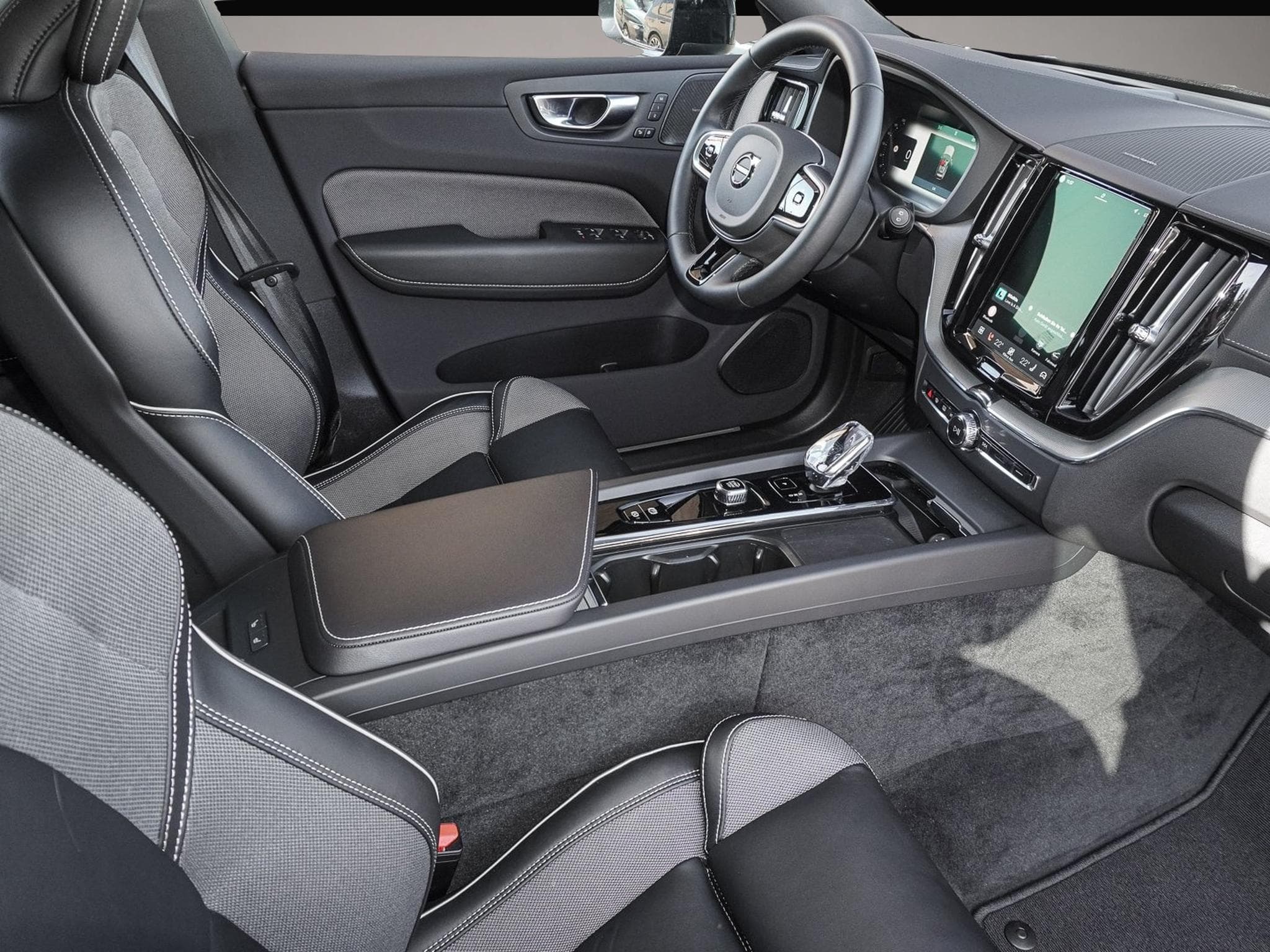 Volvo XC60 (2024) - Photo 6