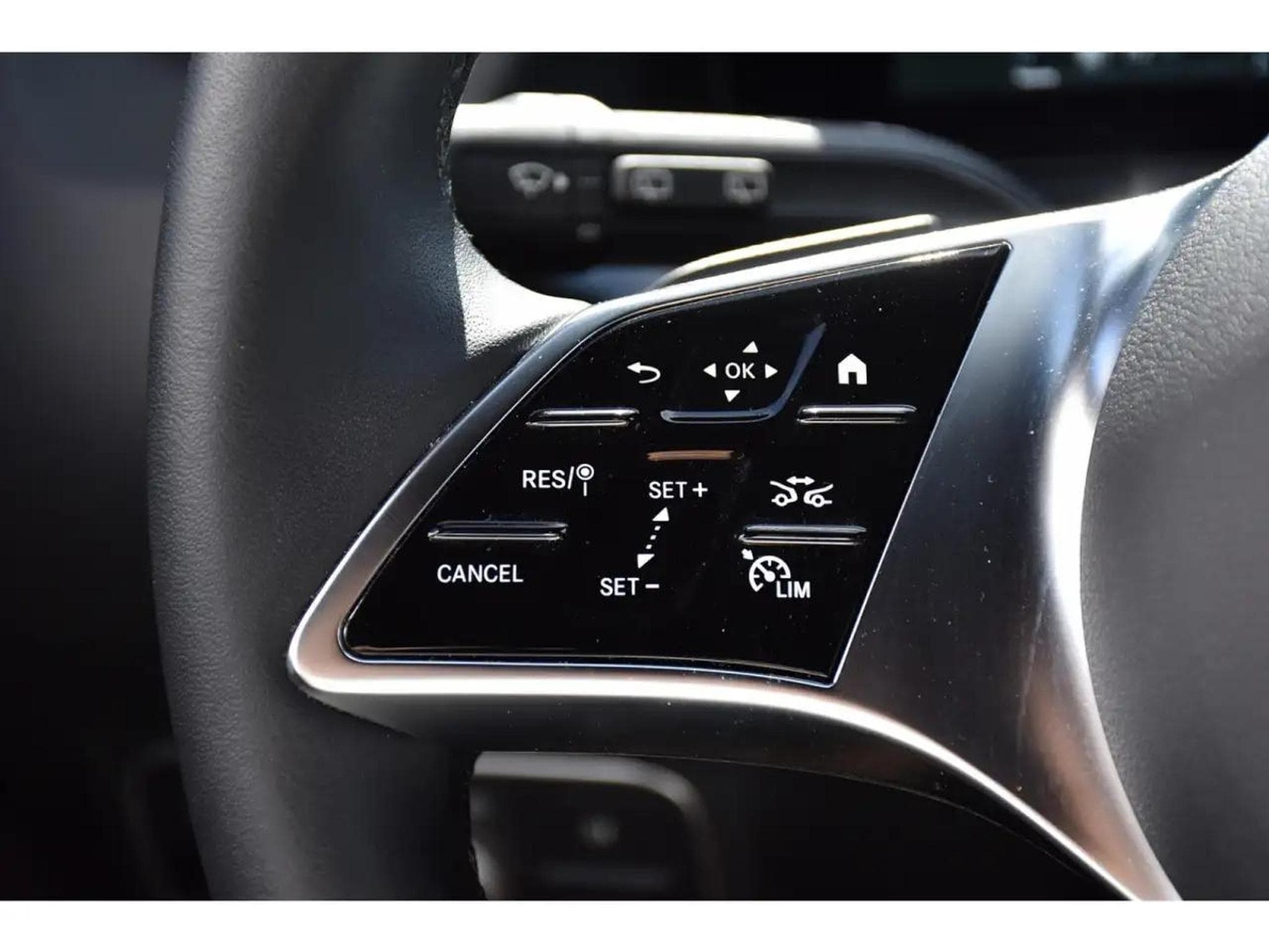 Mercedes 180 (2024) - Photo 19