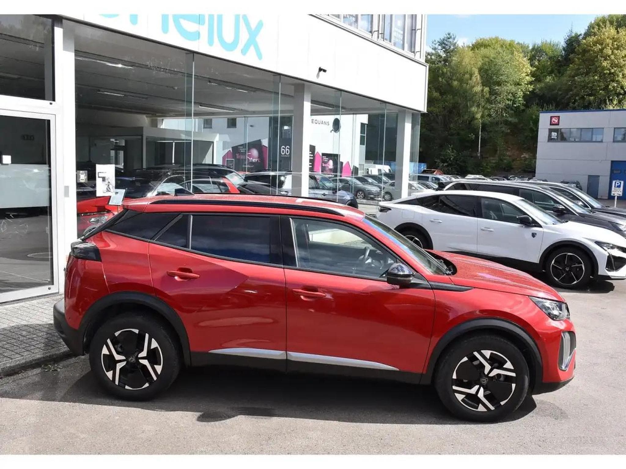Peugeot 2008 (2025) - Photo 3