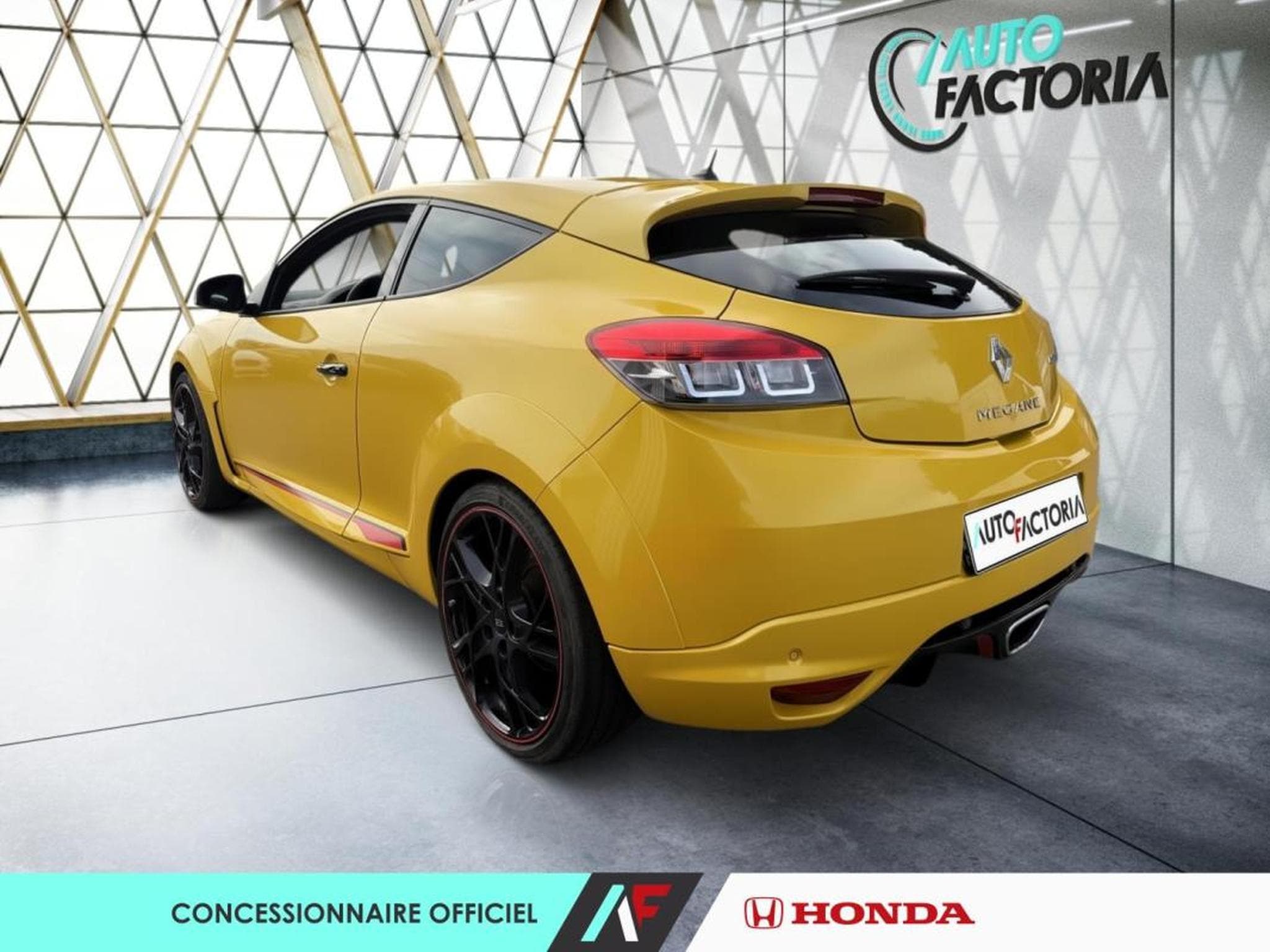Renault Mégane Coupé -28% RS 2.0 265ch Stop&Start (2013) - Photo 3