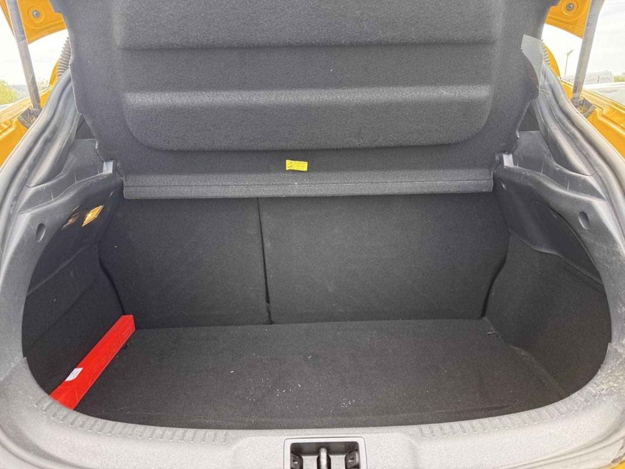 Renault Mégane Coupé -28% RS 2.0 265ch Stop&Start (2013) - Photo 21