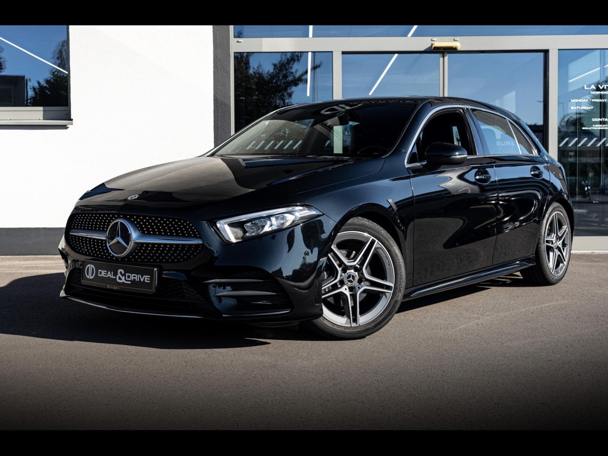 Mercedes A 200 AMG-LINE - KOSMOSBLACK (2018) - Photo 1