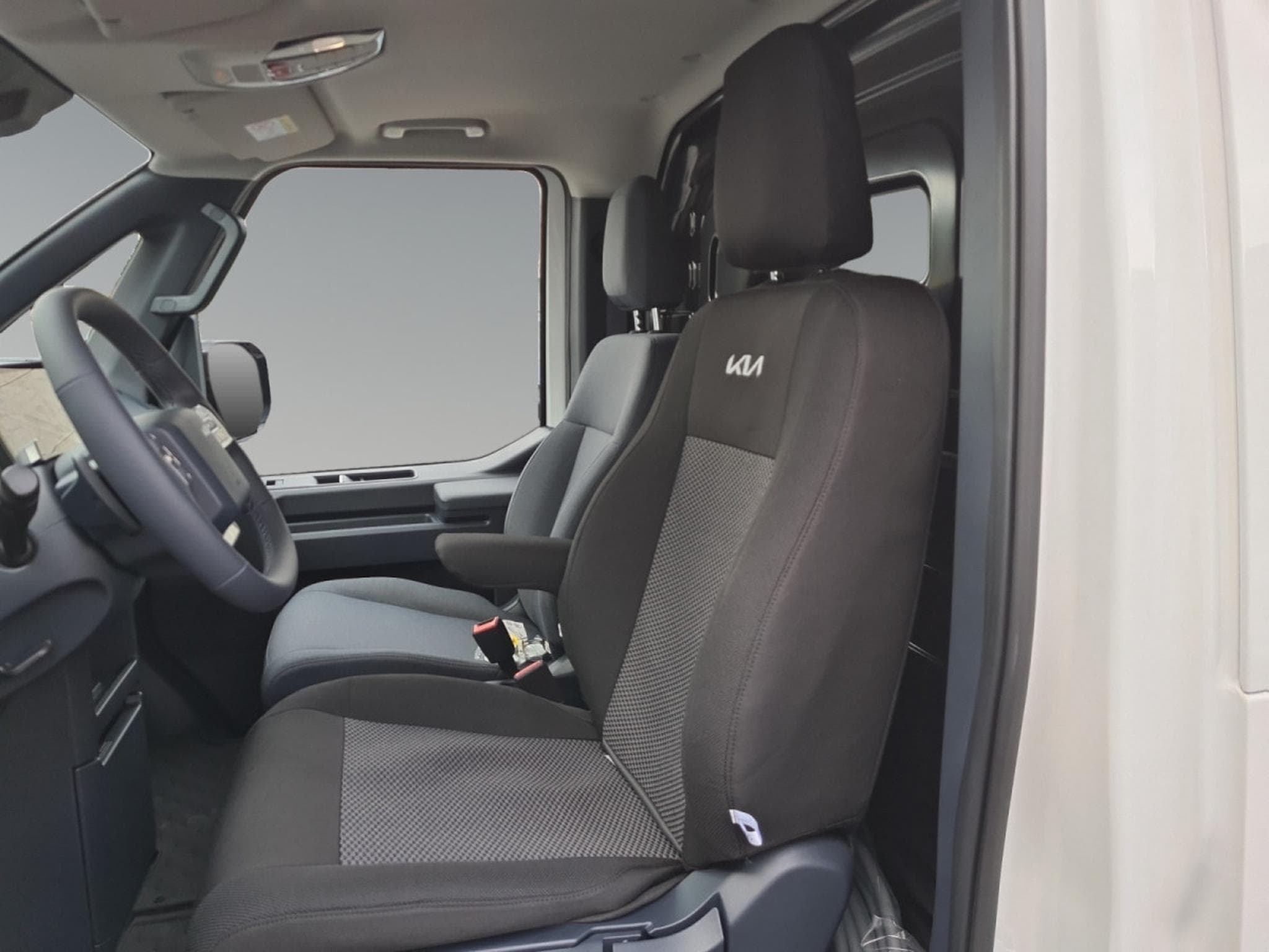 Kia PV5 Cargo Plus 71.2 kWh (2026) - Photo 10