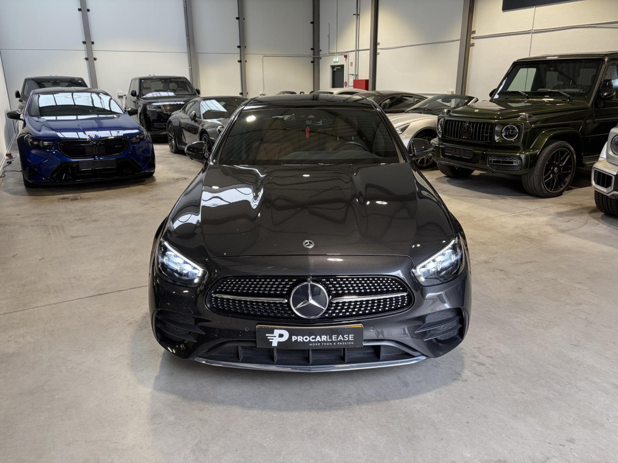 Mercedes E 300 E 300 E Limousine AMG LINE (2022) - Foto 2