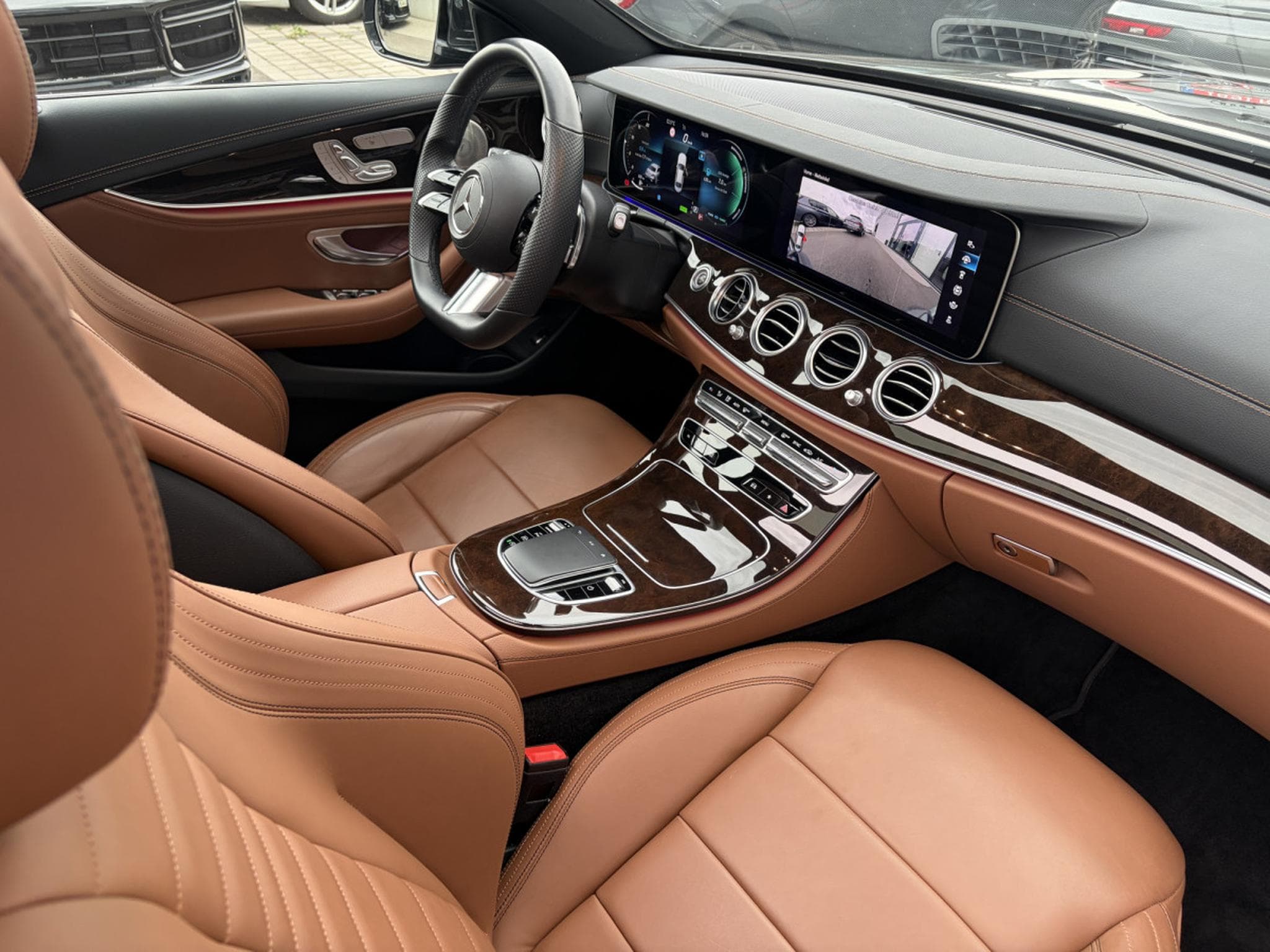 Mercedes E 300 E 300 E Limousine AMG LINE (2022) - Foto 8