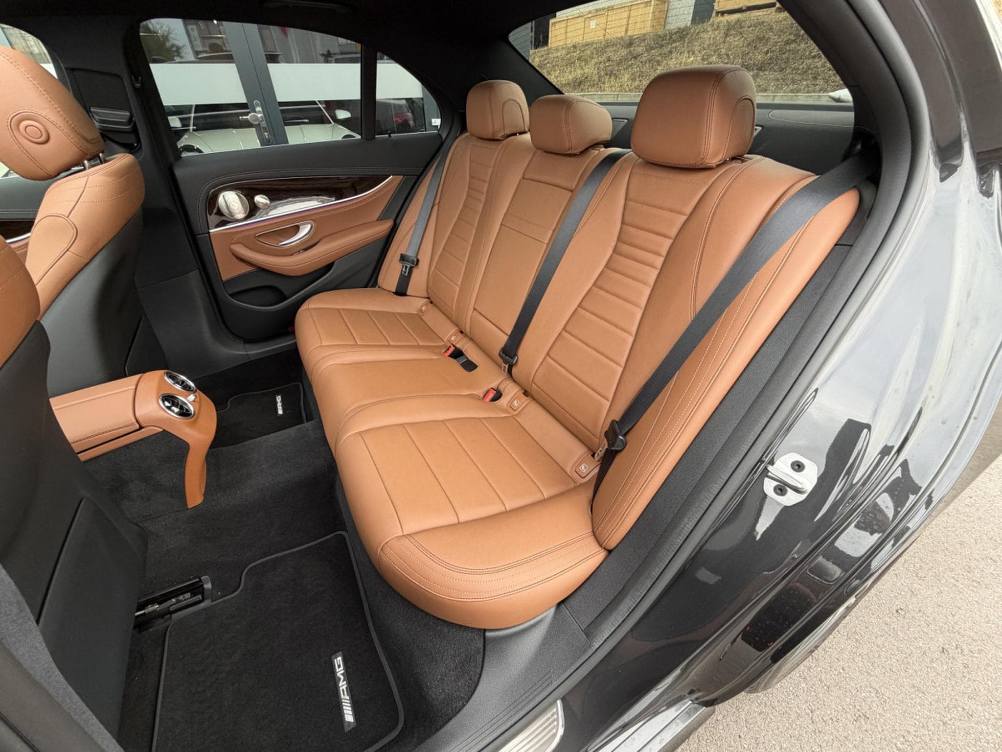 Mercedes E 300 E 300 E Limousine AMG LINE (2022) - Foto 16