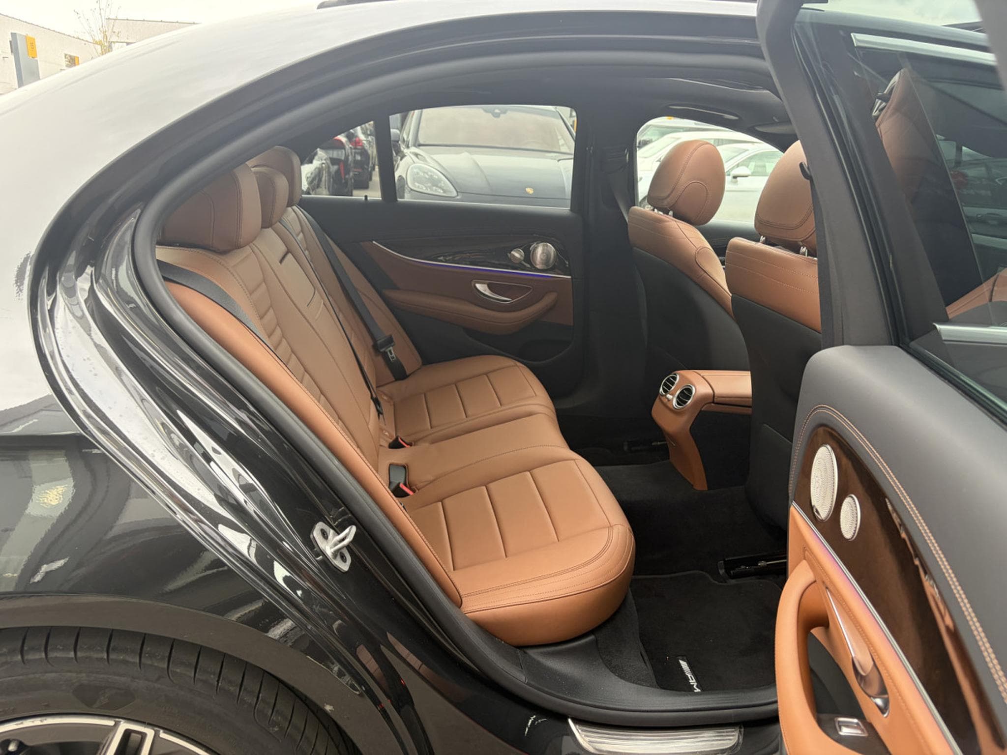 Mercedes E 300 E 300 E Limousine AMG LINE (2022) - Foto 21