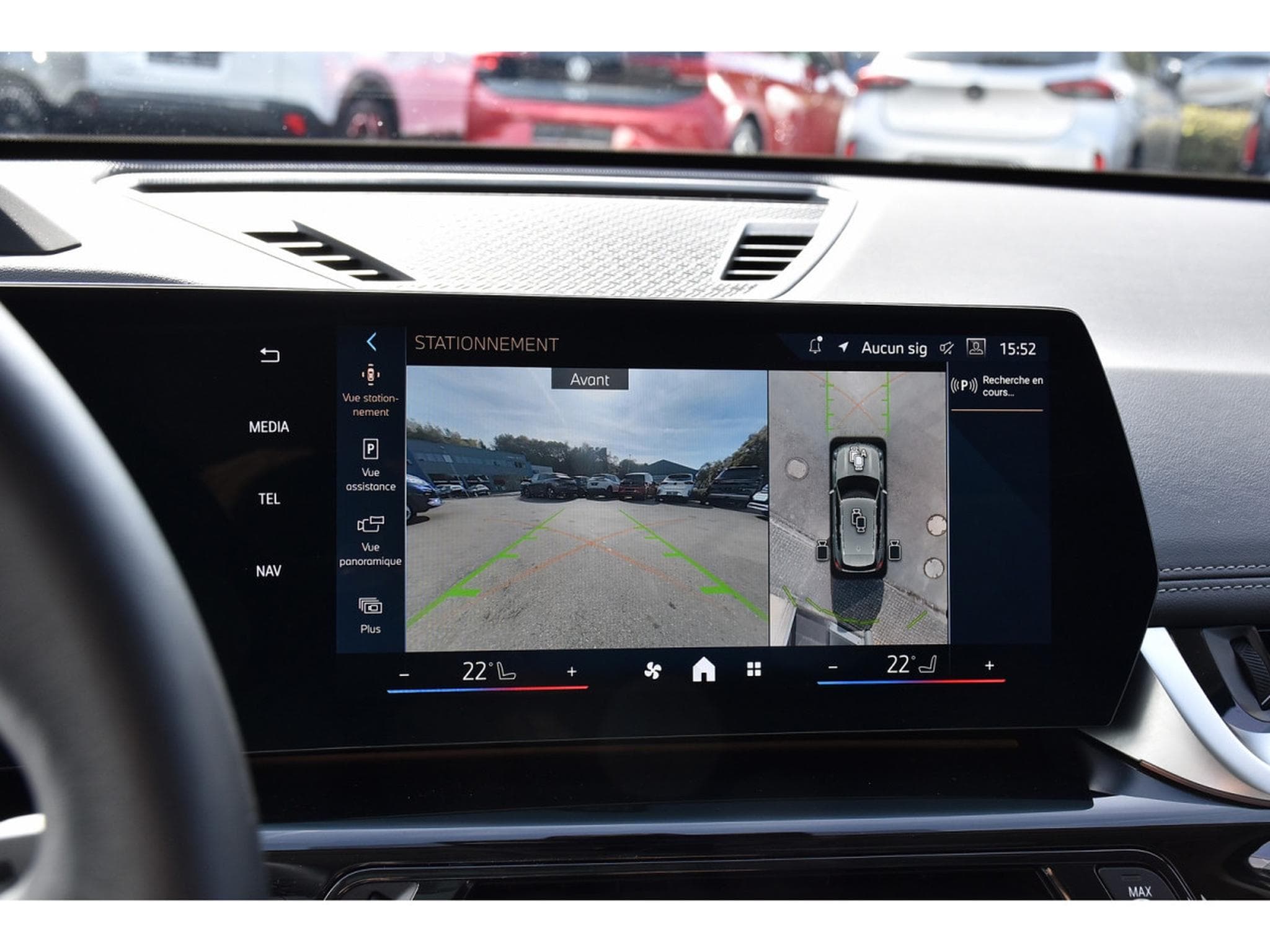 BMW iX1 eDrive20 xLine 66,5 kWh PANO CUIR MEMO ACC CAM360 HUD 1°MAIN (2025) - Photo 16