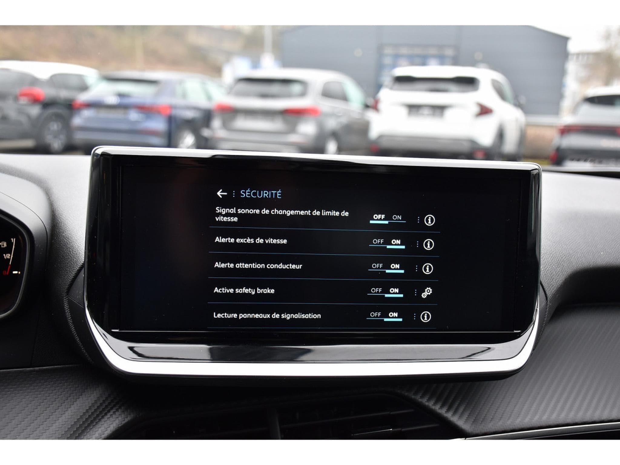 Peugeot 2008 1.2 Style REGUL SMARTPHONE LANE PDC 1° MAIN (2025) - Photo 13