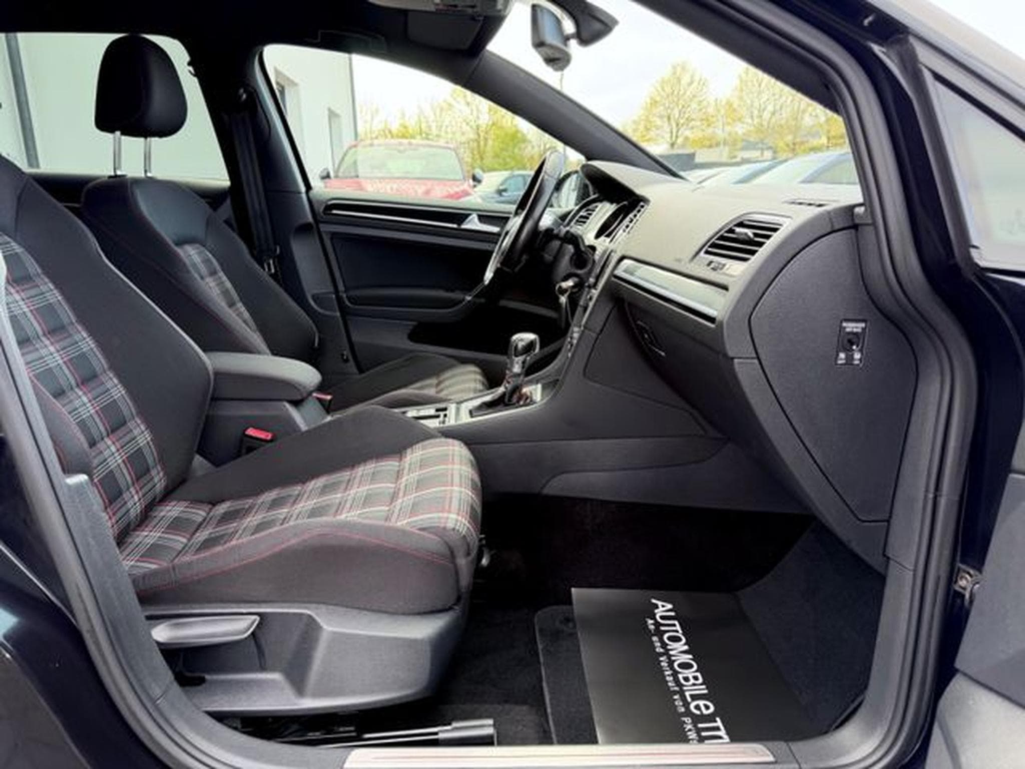 VW Golf Golf VII Lim. GTI Performance BMT (2015) - Foto 11