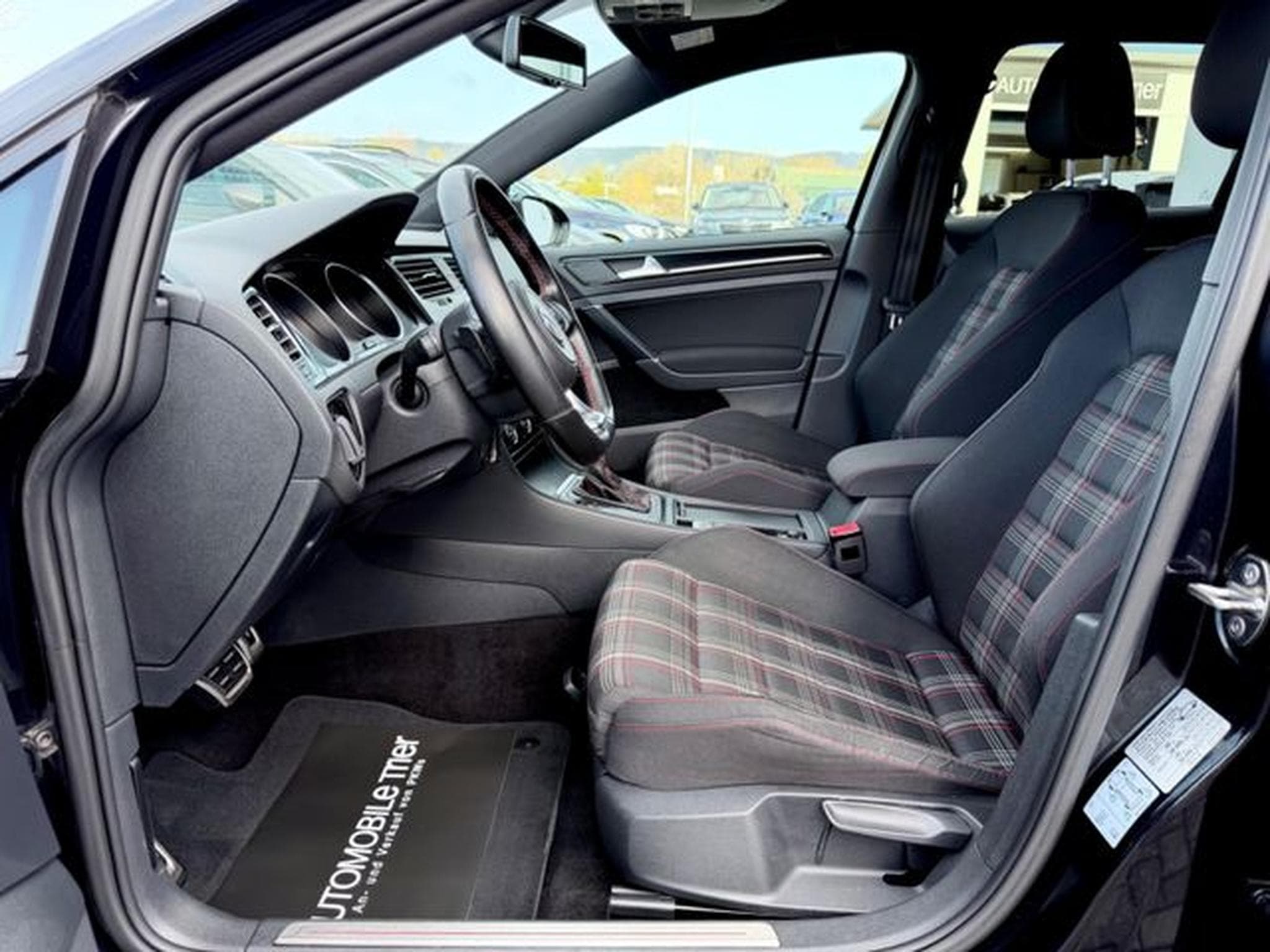 VW Golf Golf VII Lim. GTI Performance BMT (2015) - Foto 8
