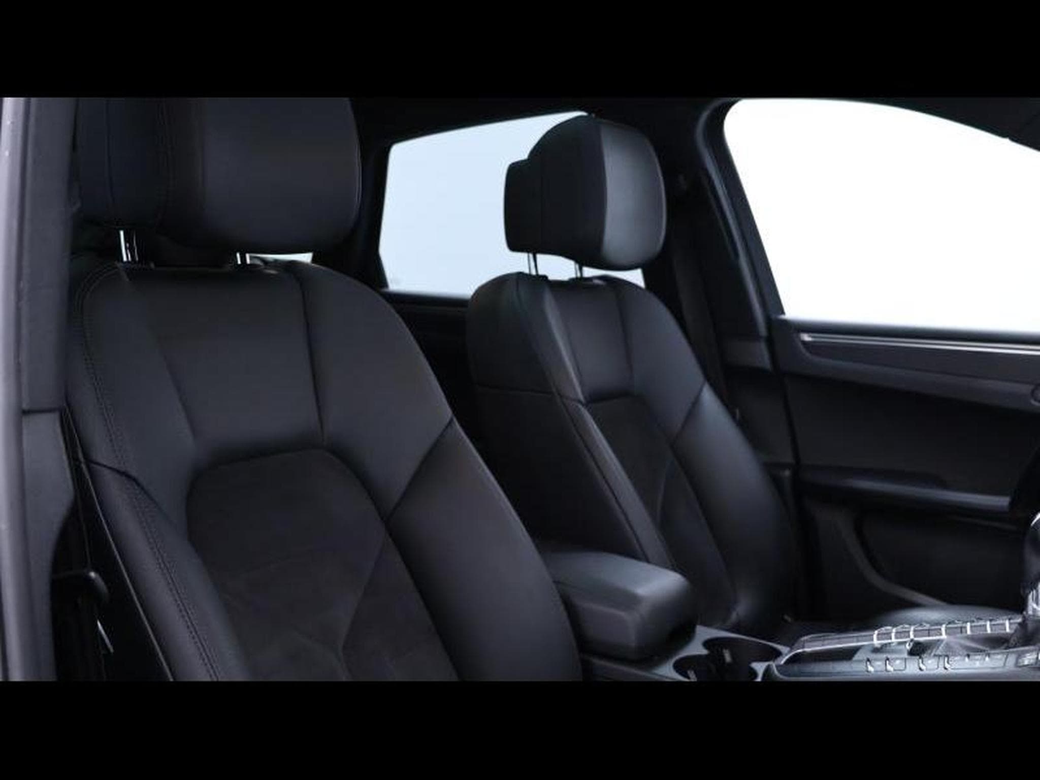 Porsche Macan 2.0 PDK 245ch (2021) - Foto 13