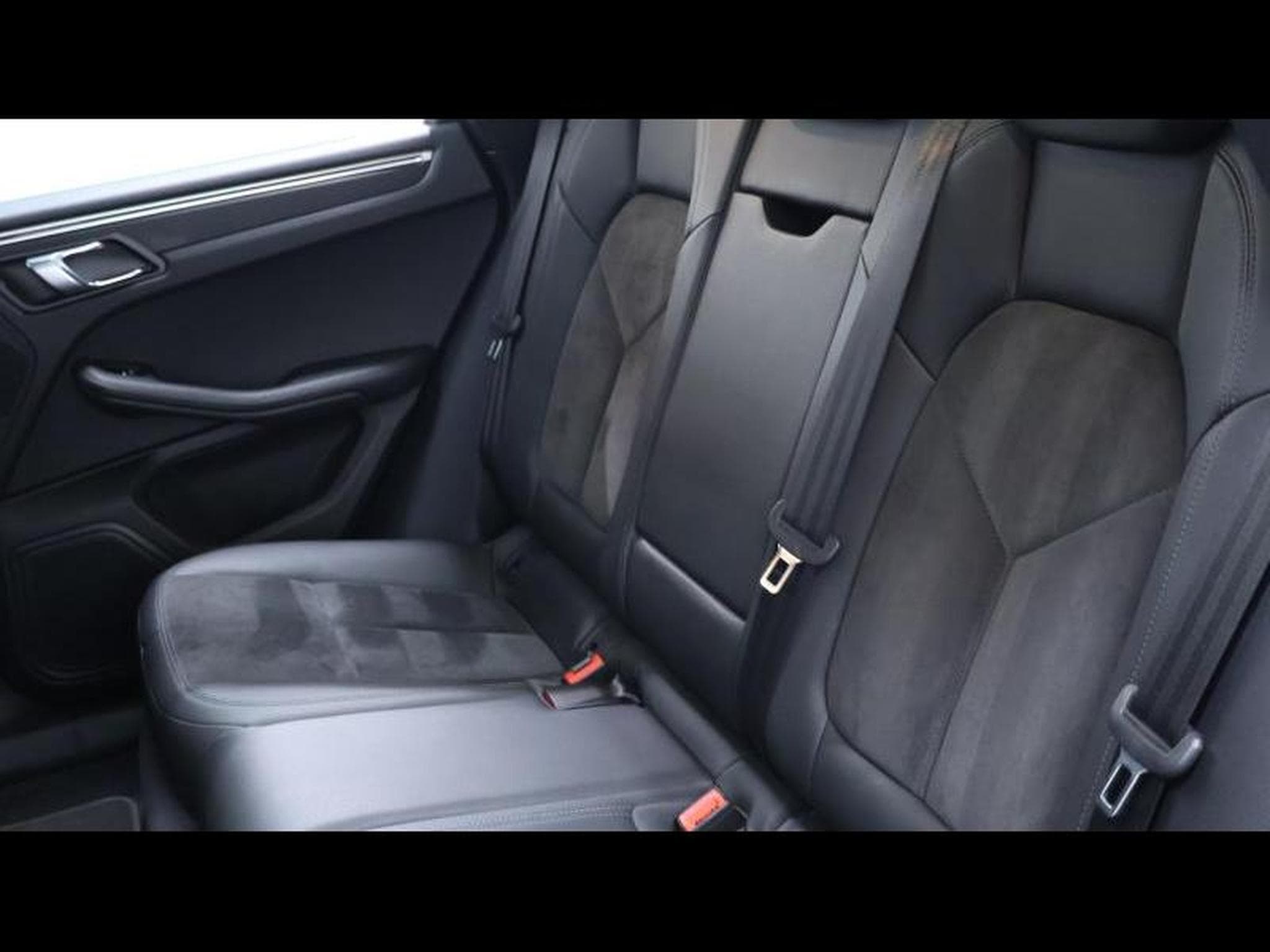 Porsche Macan 2.0 PDK 245ch (2021) - Foto 19