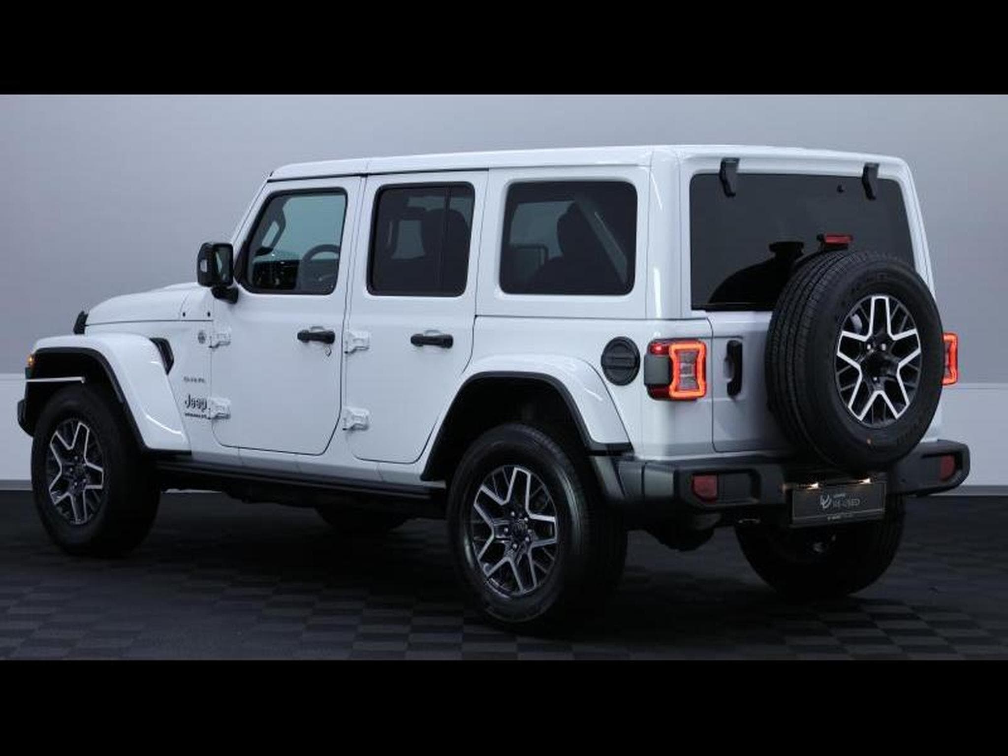 Jeep Wrangler 2.0 T-GDI 272ch Sahara Trail Rated (2025) - Foto 7