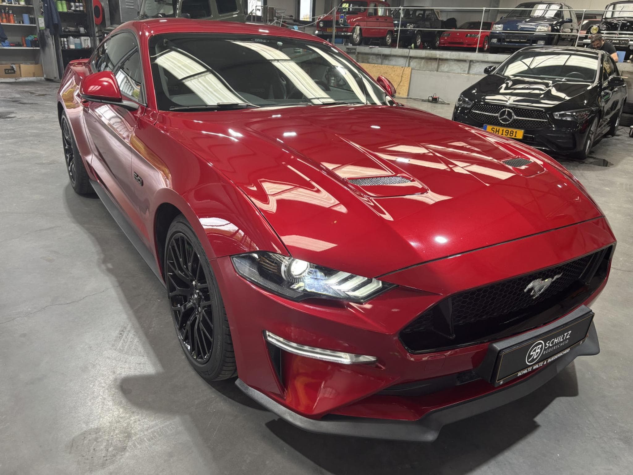 Ford Mustang 5.0 V8 GT AT (2020) - Photo 1