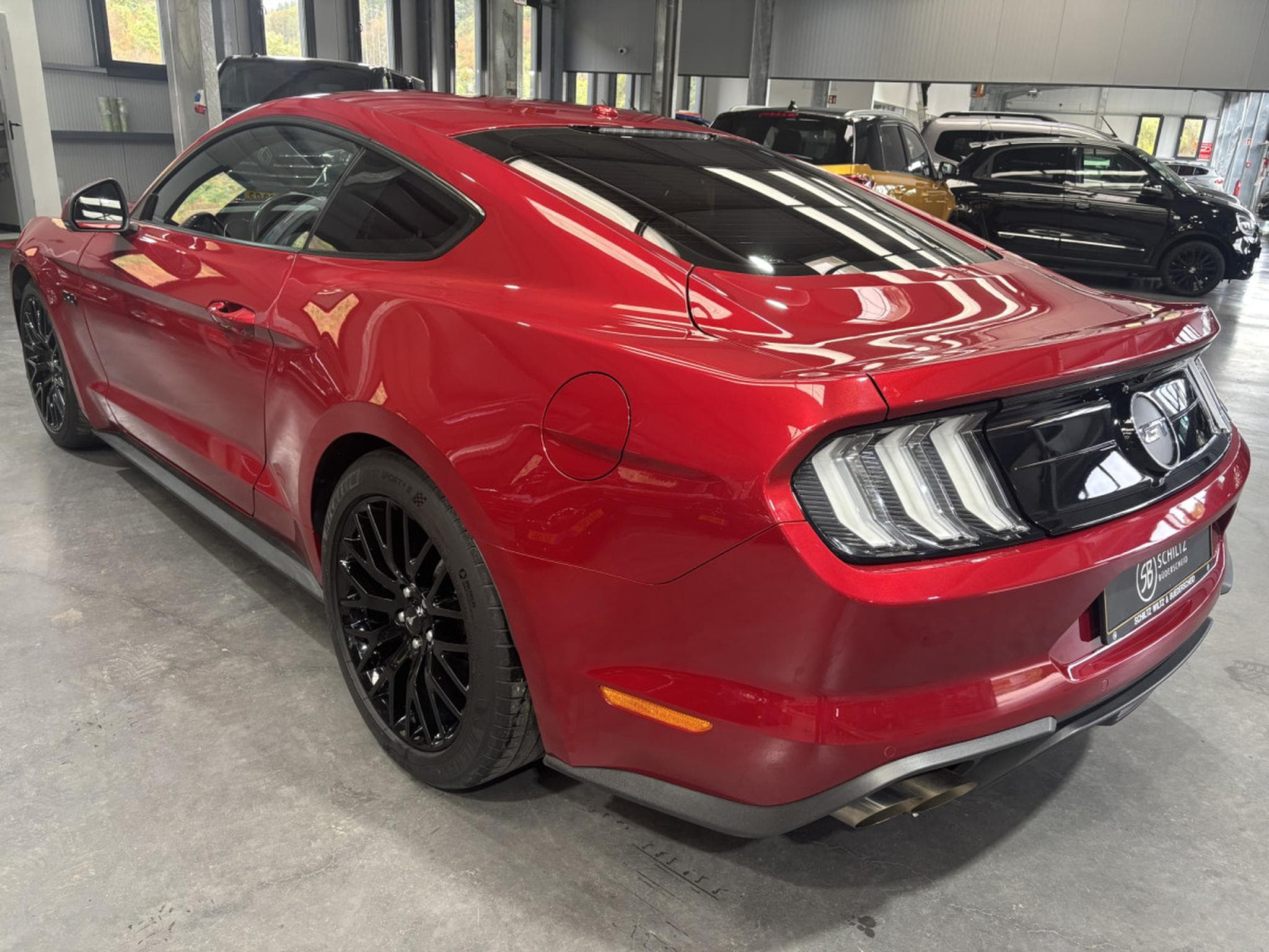 Ford Mustang 5.0 V8 GT AT (2020) - Photo 5
