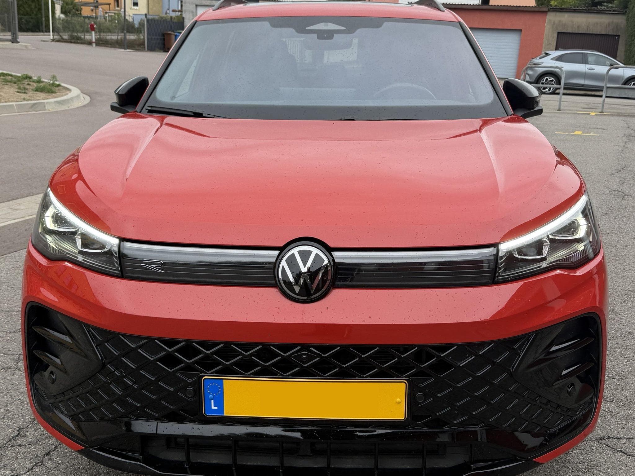 VW Tiguan R-Line (2026) - Photo 2