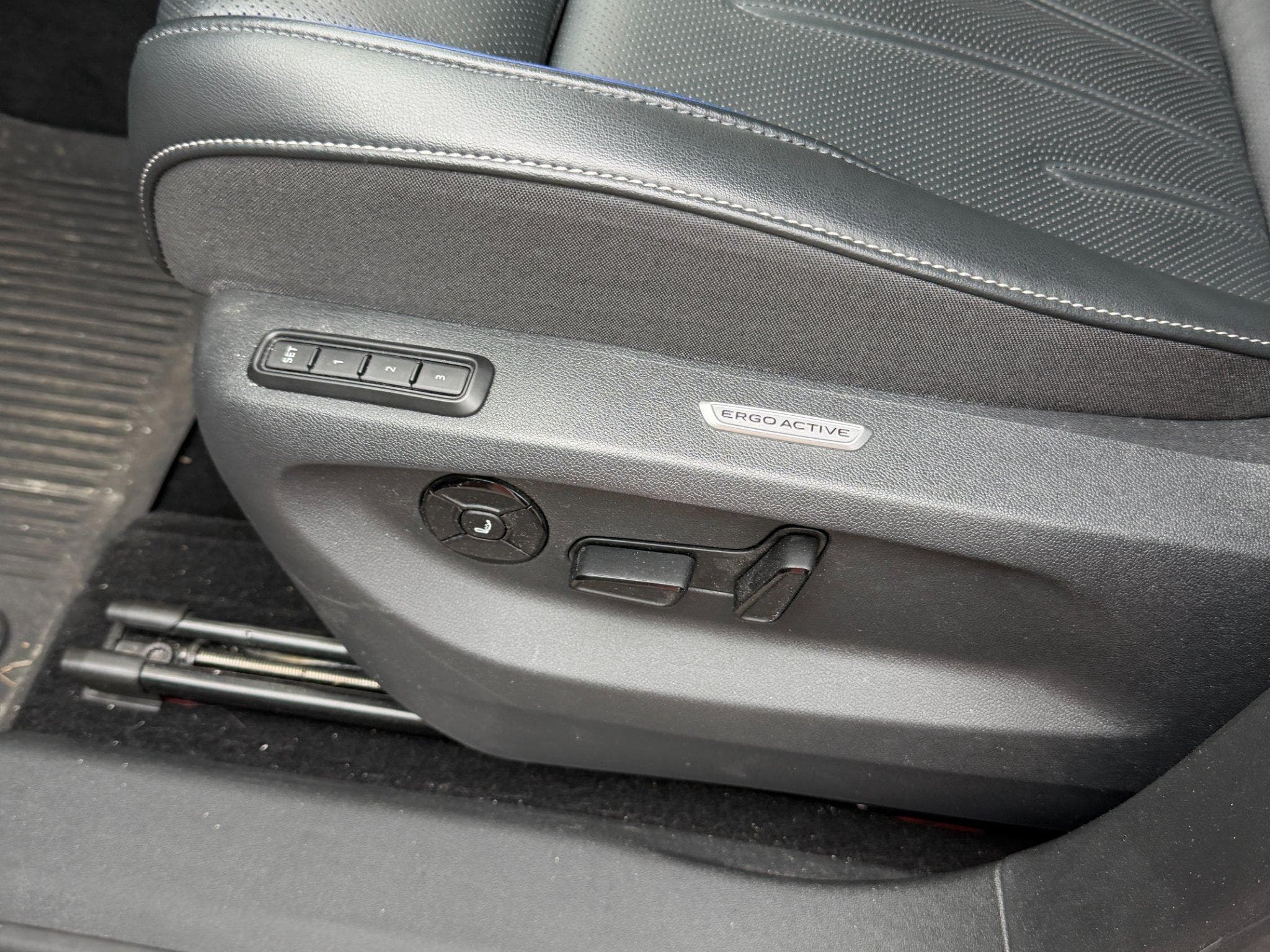 VW Tiguan R-Line (2026) - Photo 14