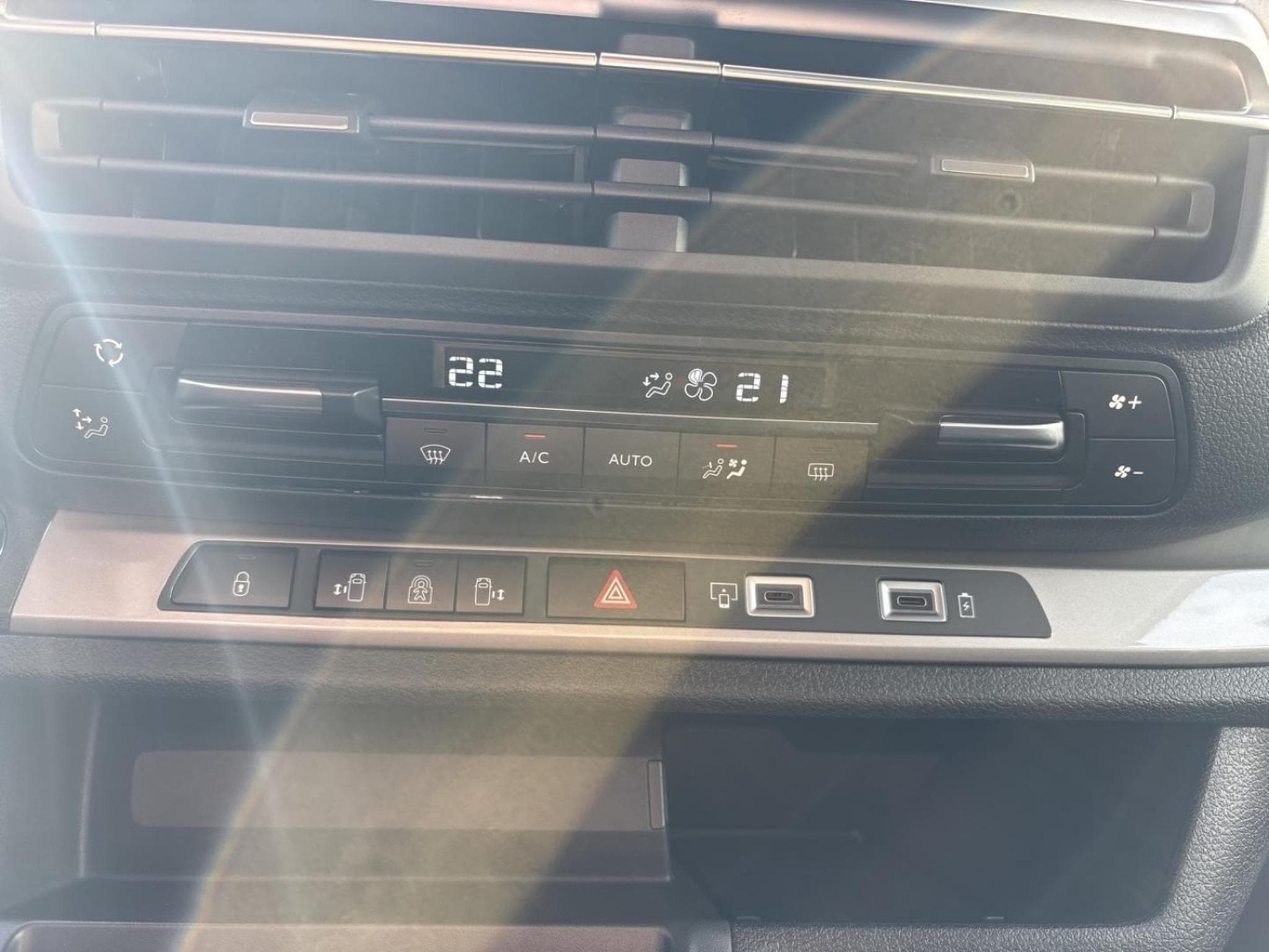 Peugeot Traveller ALLURE L2 180 cv EAT8 (2026) - Photo 37