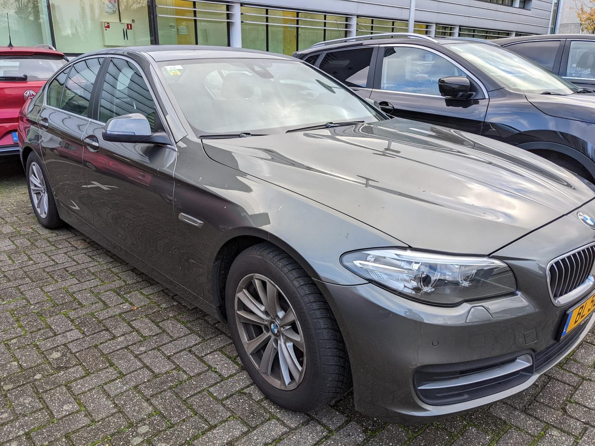 BMW 518 (2014) - Photo 1