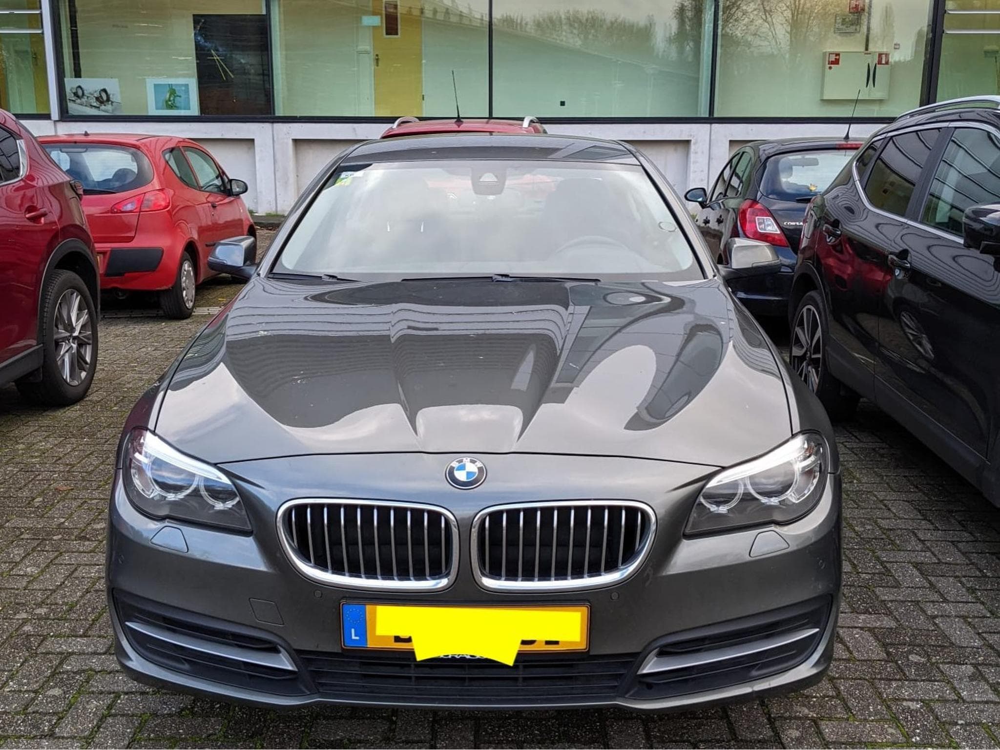 BMW 518 (2014) - Photo 2