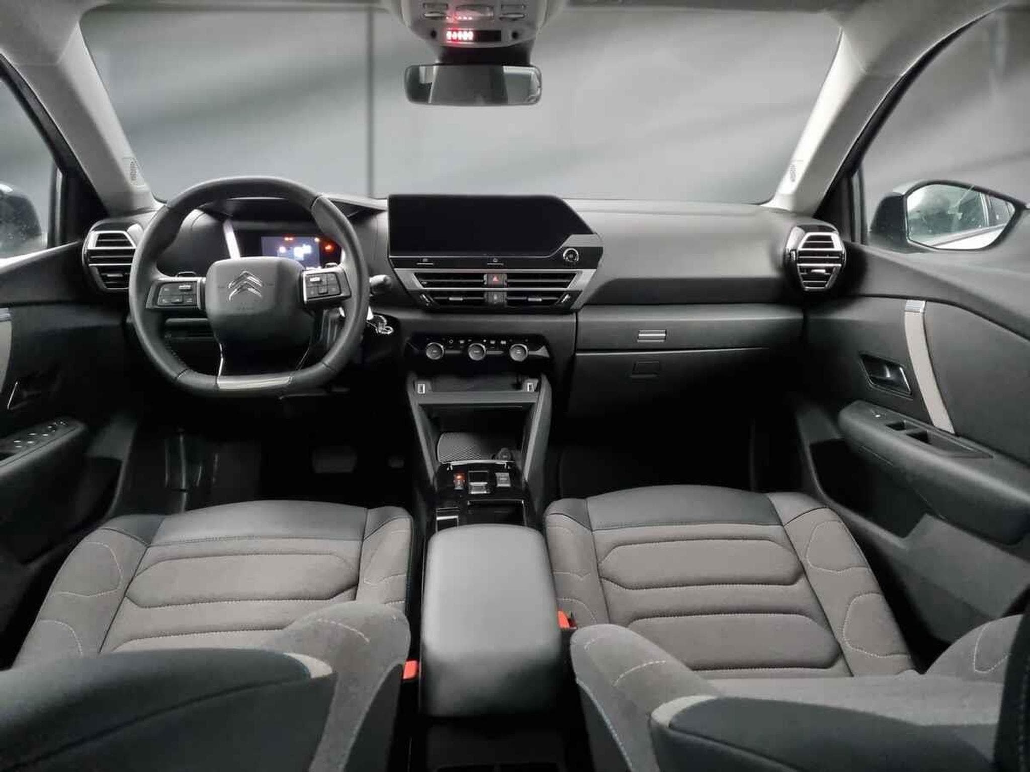 Citroën C4 X -32% 1.5 HDI 130cv BVA +GPS+CAM+LED+Options (2024) - Photo 6