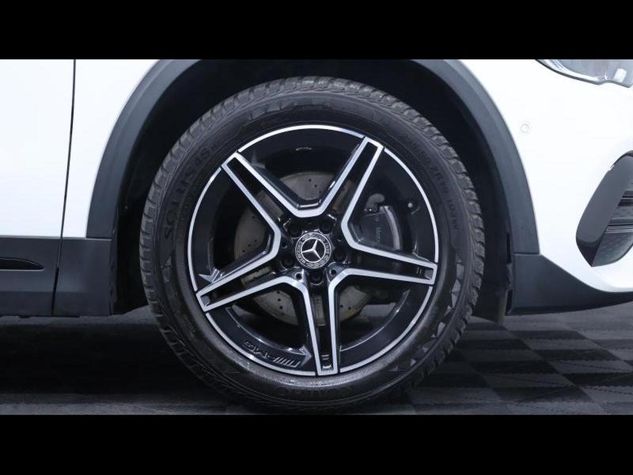 Mercedes GLA 220 4matic 2.0 D 190 CH (2020) - Photo 6