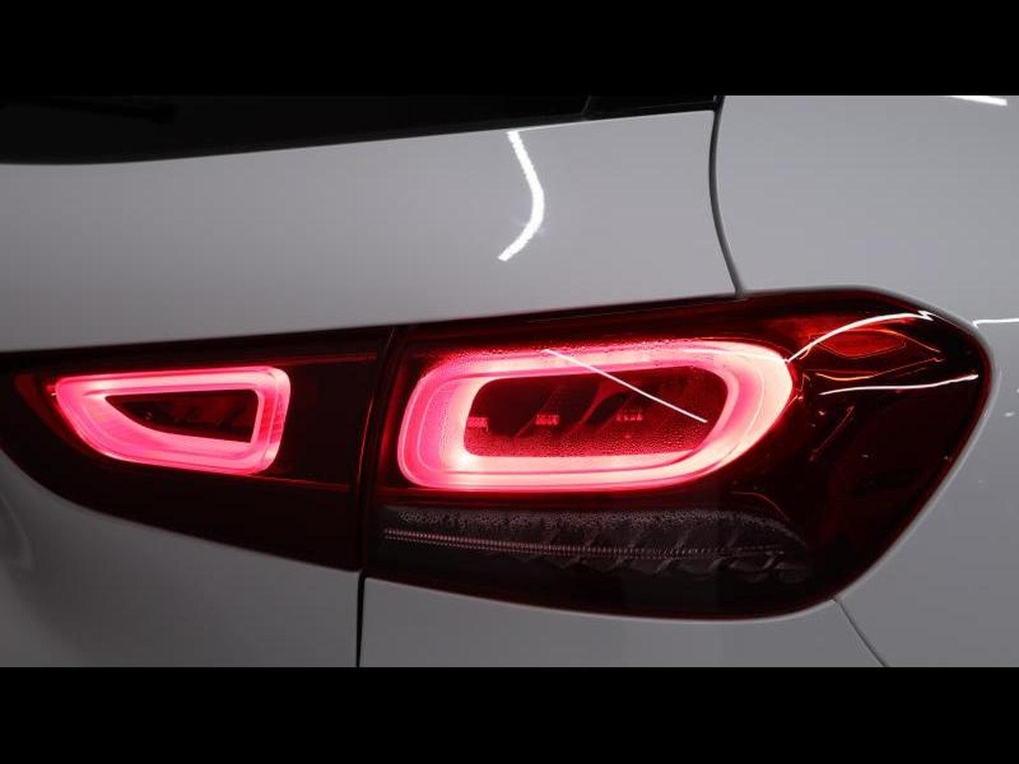 Mercedes GLA 220 4matic 2.0 D 190 CH (2020) - Photo 8