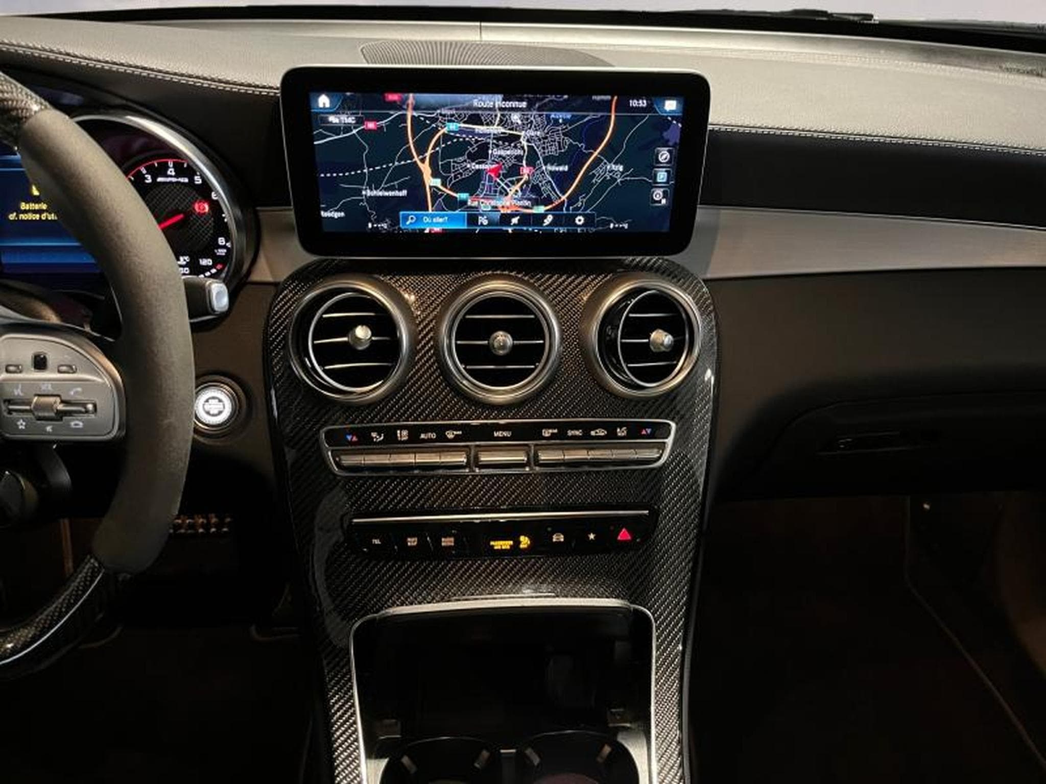 Mercedes GLC 63 AMG GLC 63 S 4MATIC Off-Roader (2021) - Photo 11