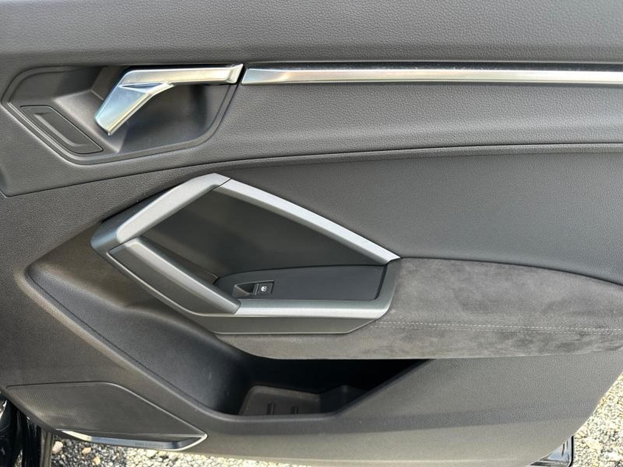 Audi RSQ3 2,5 TFSI Quattro / Essence (2020) - Photo 19