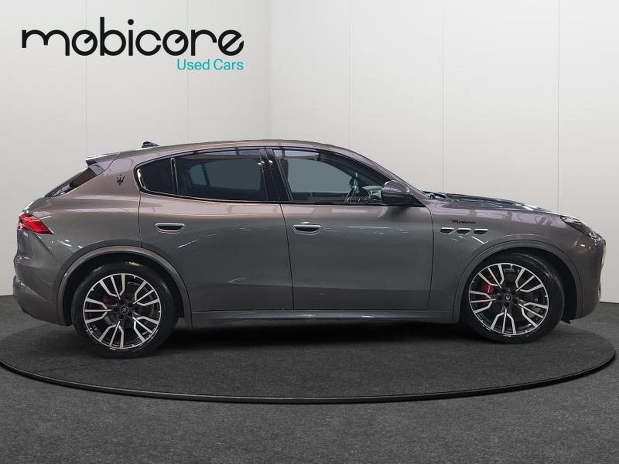 Maserati Grecale Modena 2.0 Turbo MHEV AWD / Essence (2023) - Foto 7