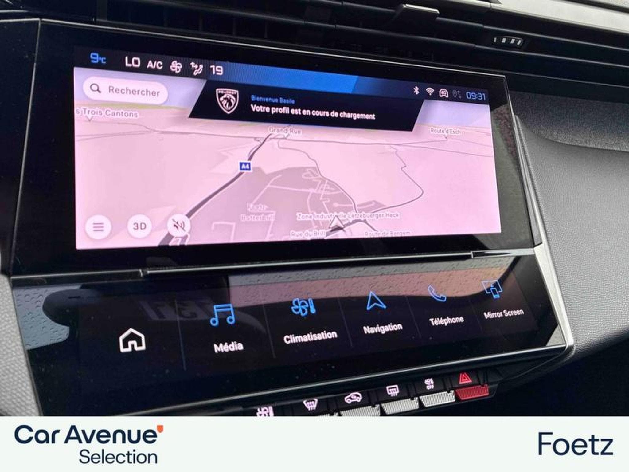 Peugeot 308 III & e- Allure (2024) - Photo 12