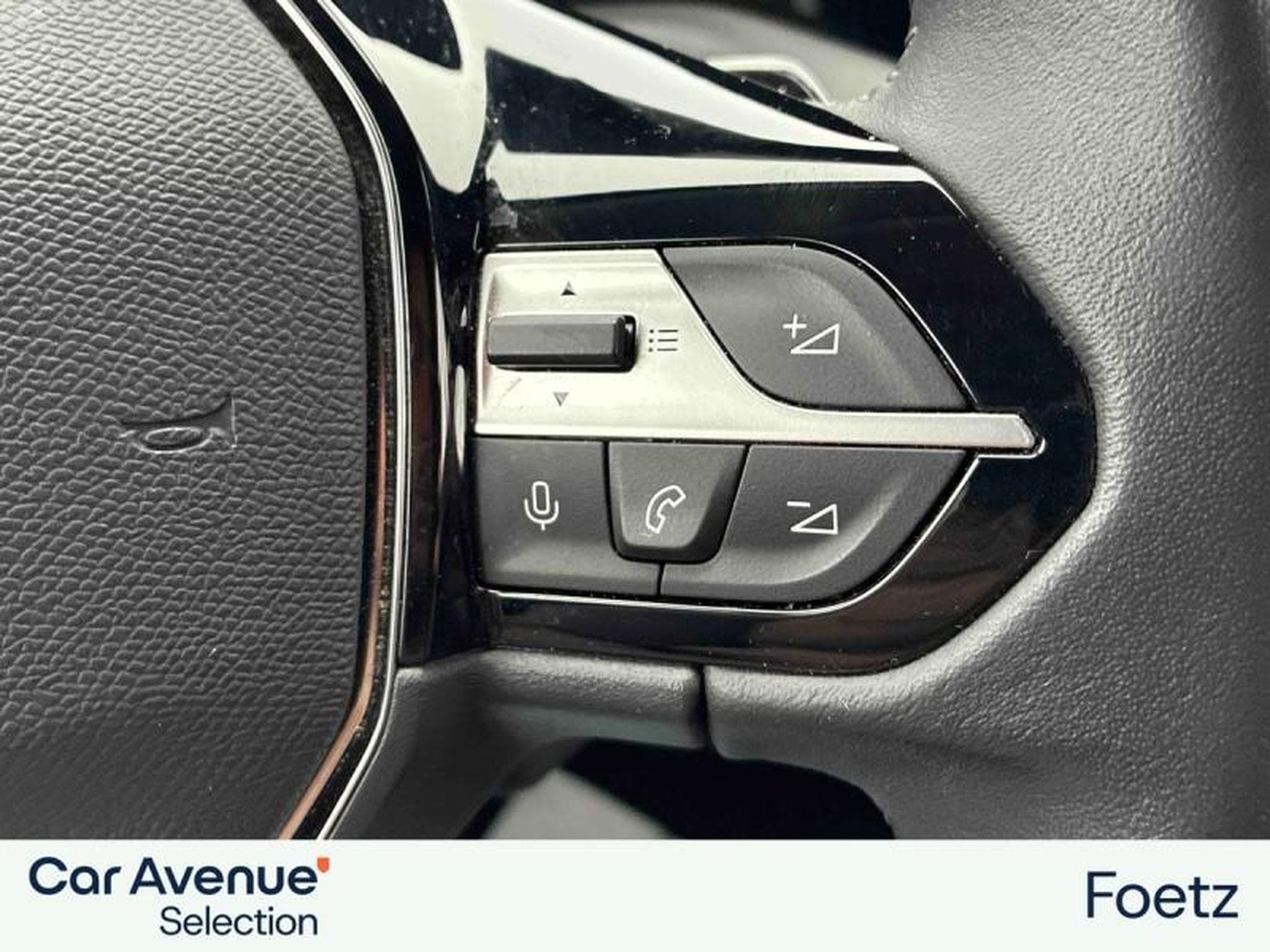 Peugeot 308 III & e- Allure (2024) - Photo 19