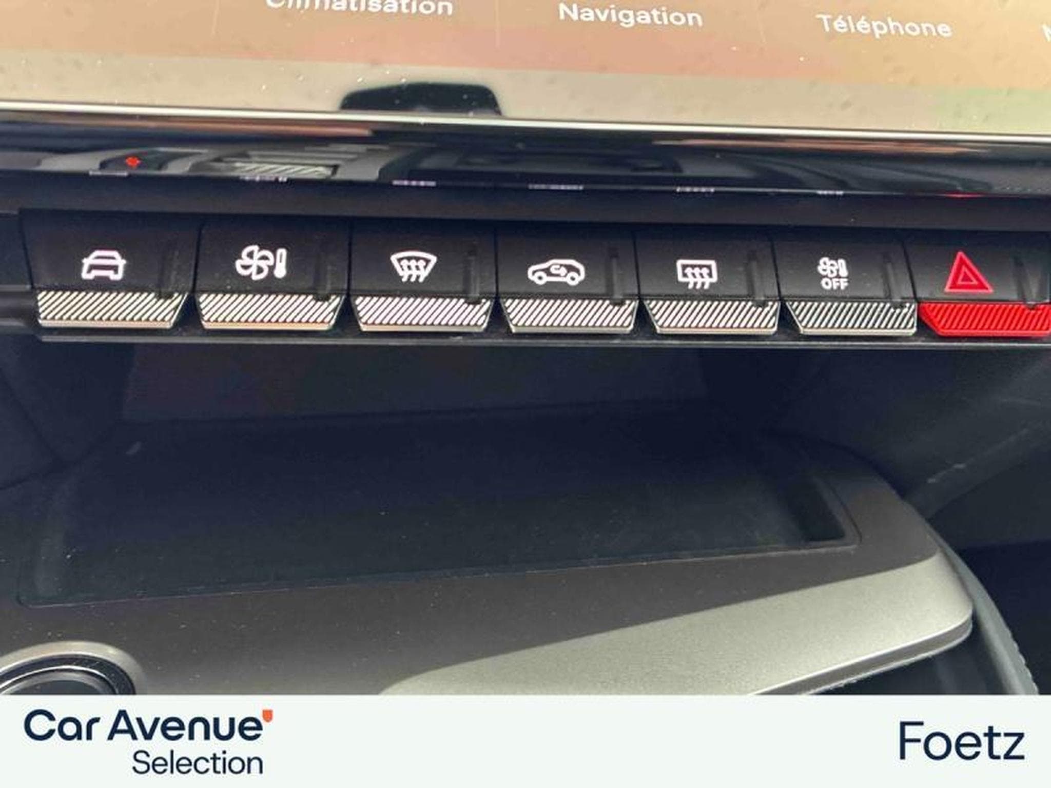 Peugeot 308 III & e- Allure (2024) - Photo 28