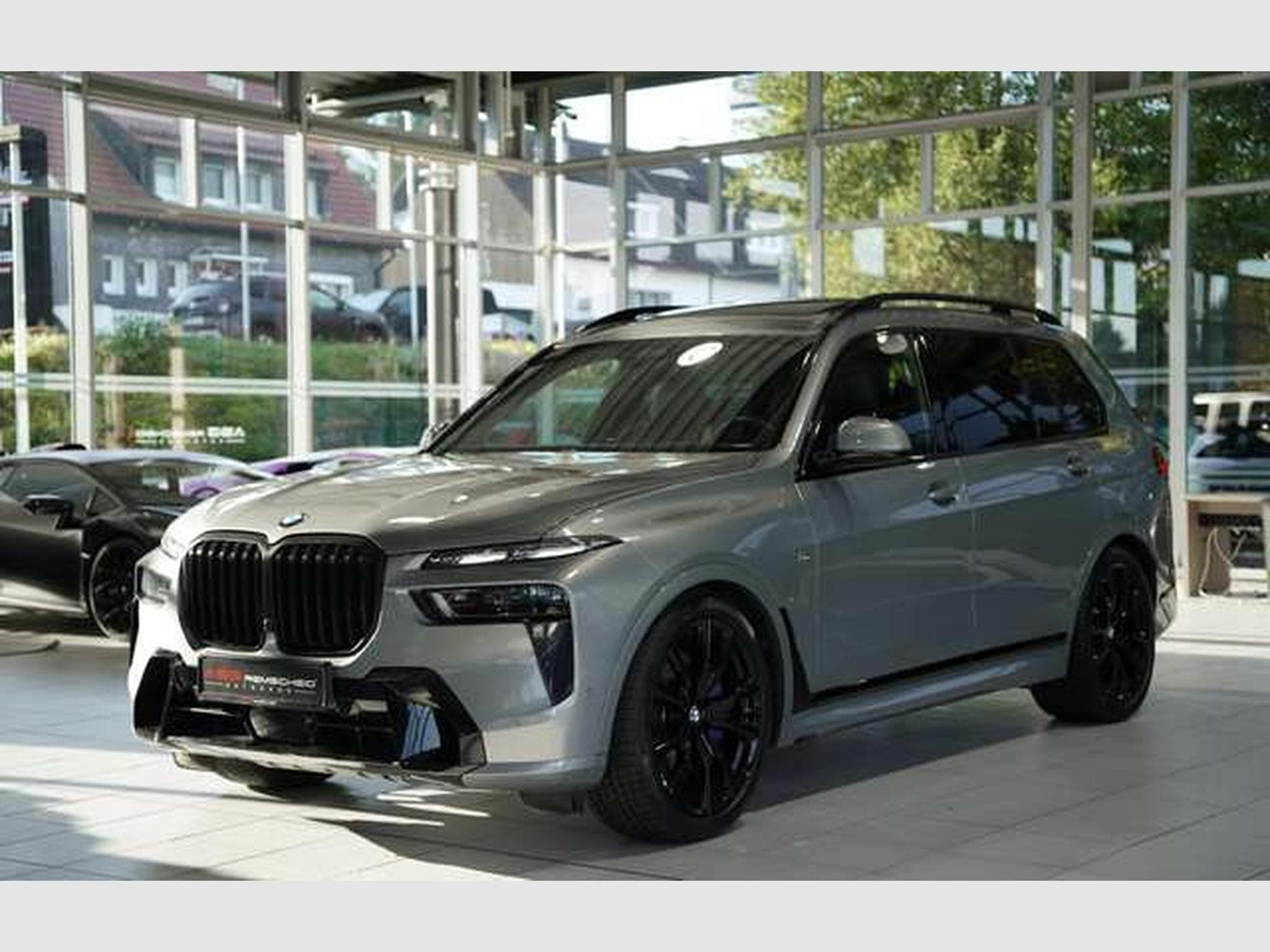 BMW X7 xD 40 d M Sport Pro*22 *SkyLounge *6-Sitze (2023) - Foto 3