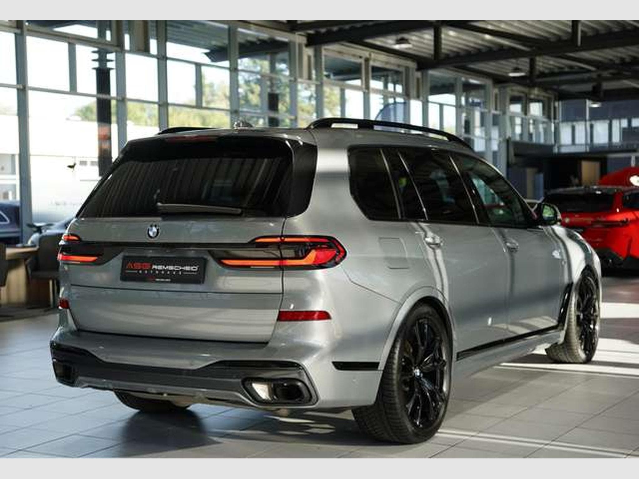 BMW X7 xD 40 d M Sport Pro*22 *SkyLounge *6-Sitze (2023) - Foto 5