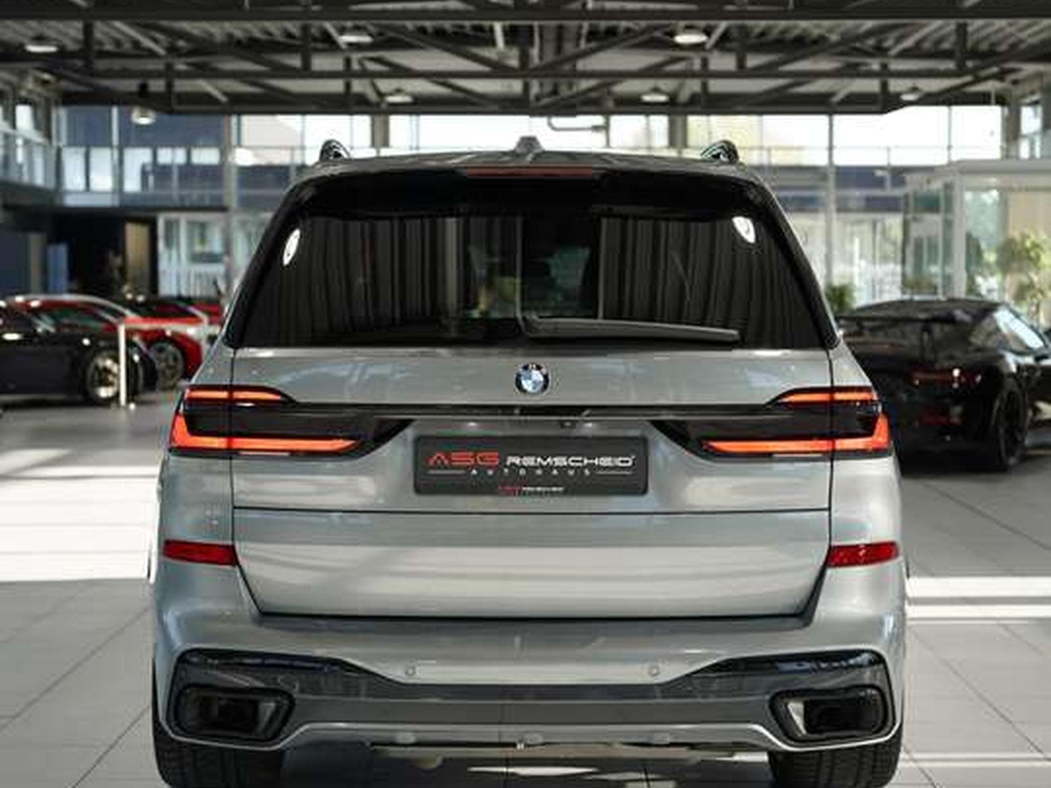 BMW X7 xD 40 d M Sport Pro*22 *SkyLounge *6-Sitze (2023) - Foto 6