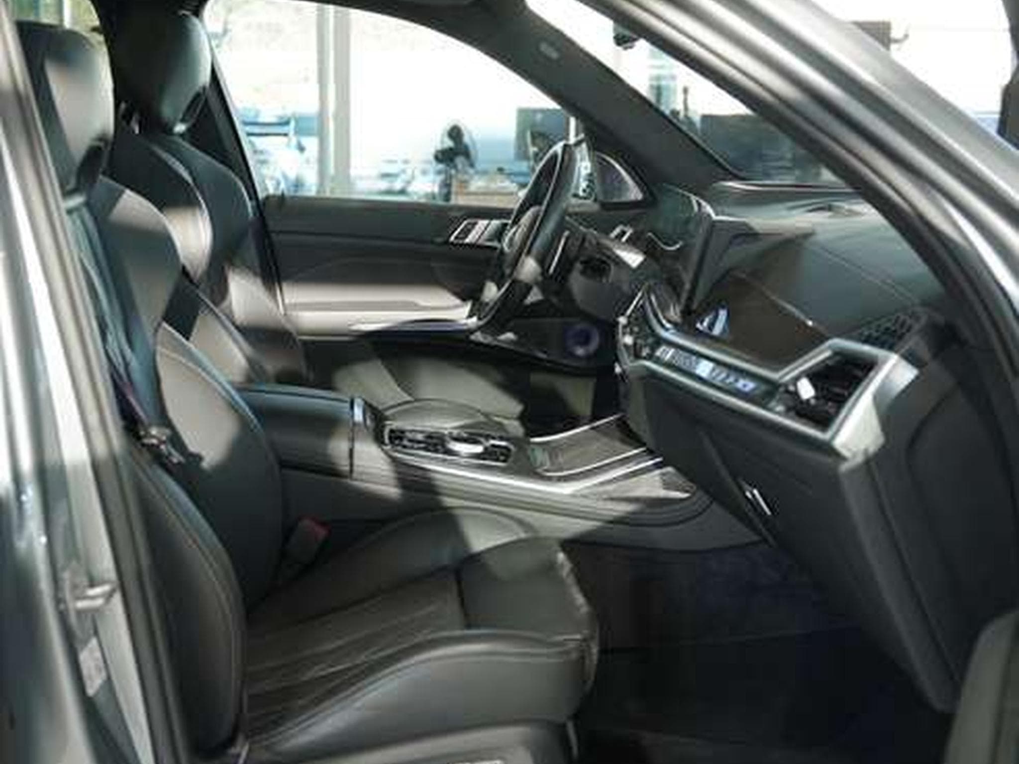BMW X7 xD 40 d M Sport Pro*22 *SkyLounge *6-Sitze (2023) - Foto 12