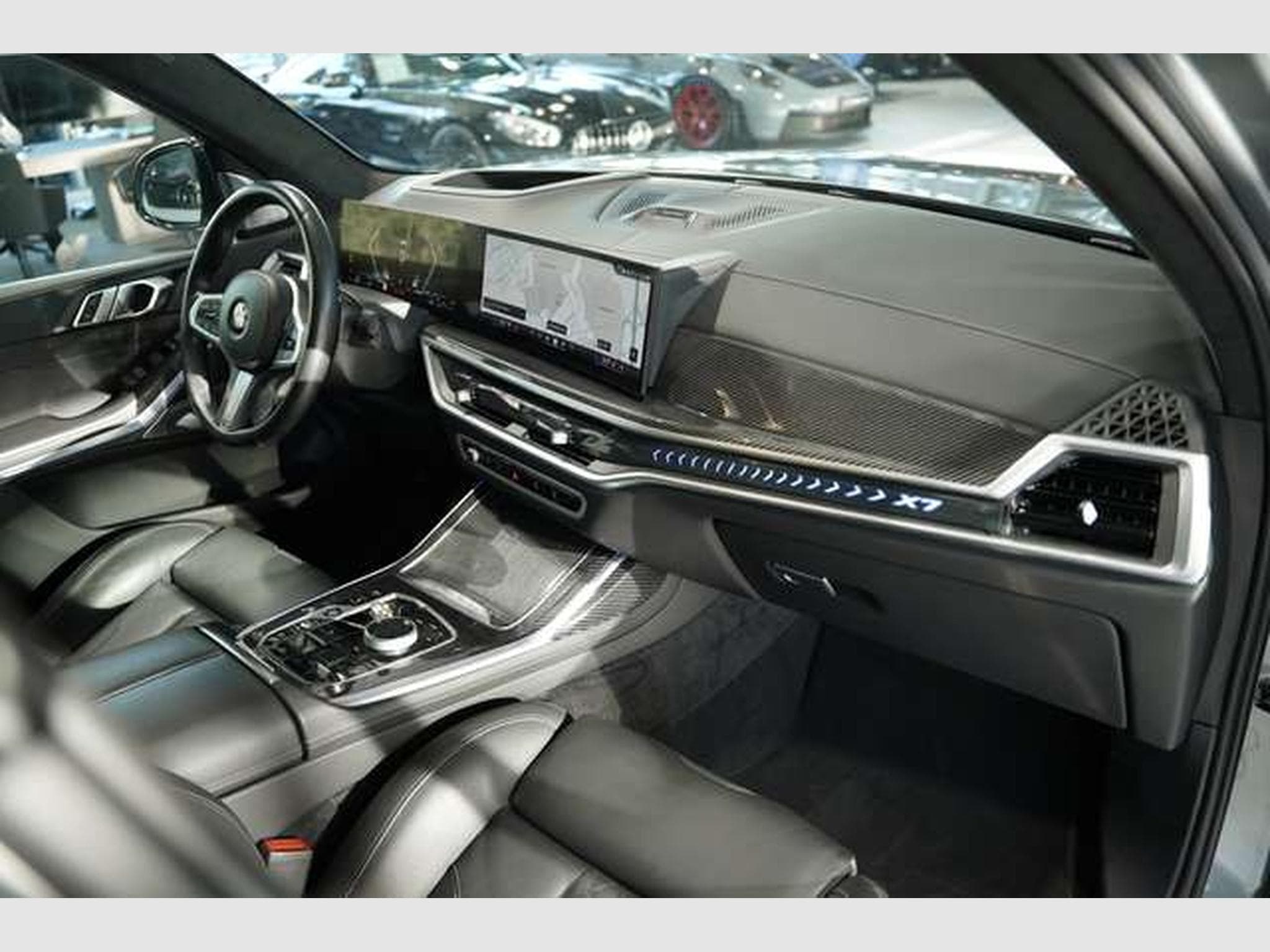 BMW X7 xD 40 d M Sport Pro*22 *SkyLounge *6-Sitze (2023) - Foto 13