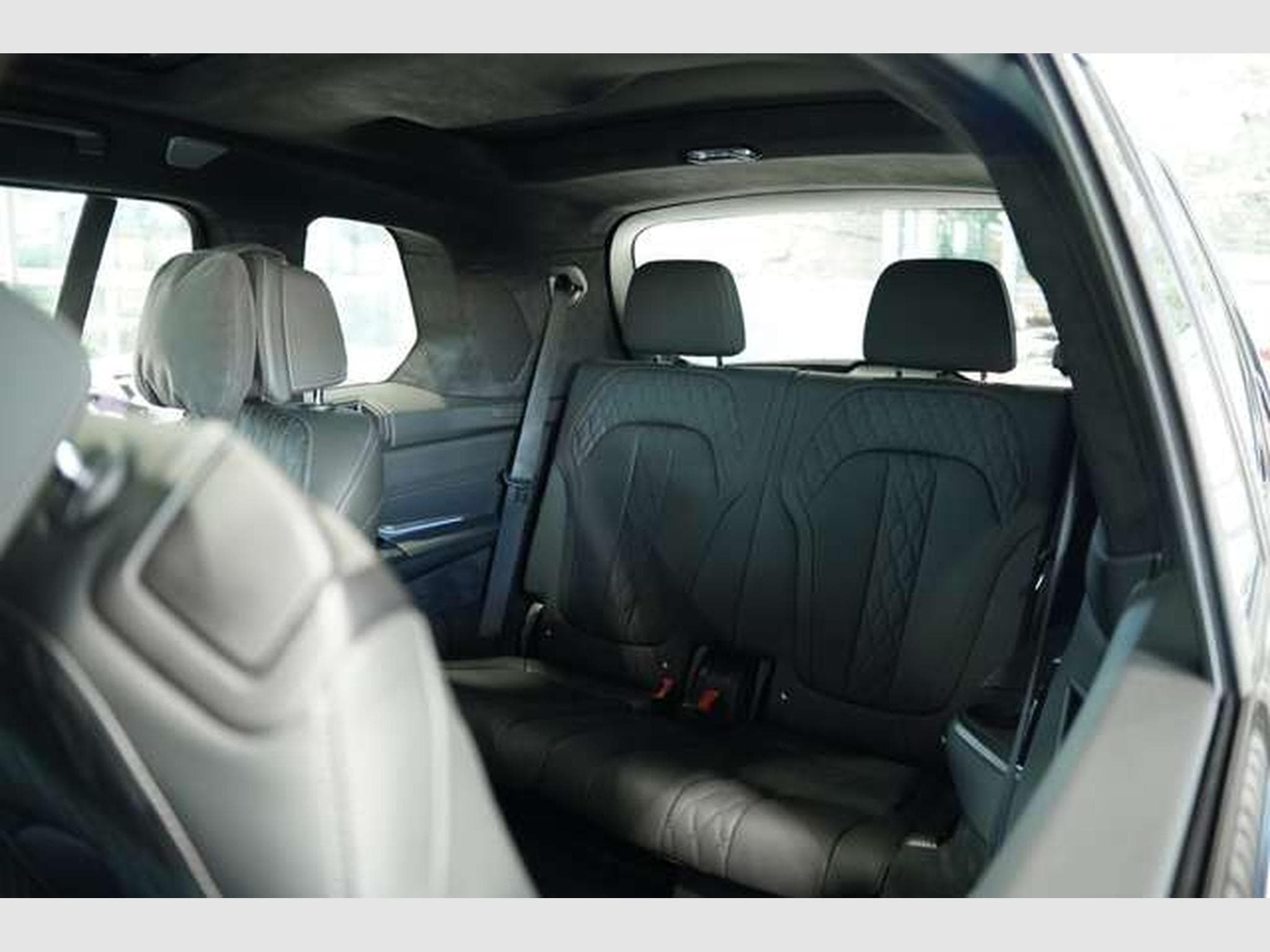 BMW X7 xD 40 d M Sport Pro*22 *SkyLounge *6-Sitze (2023) - Foto 26