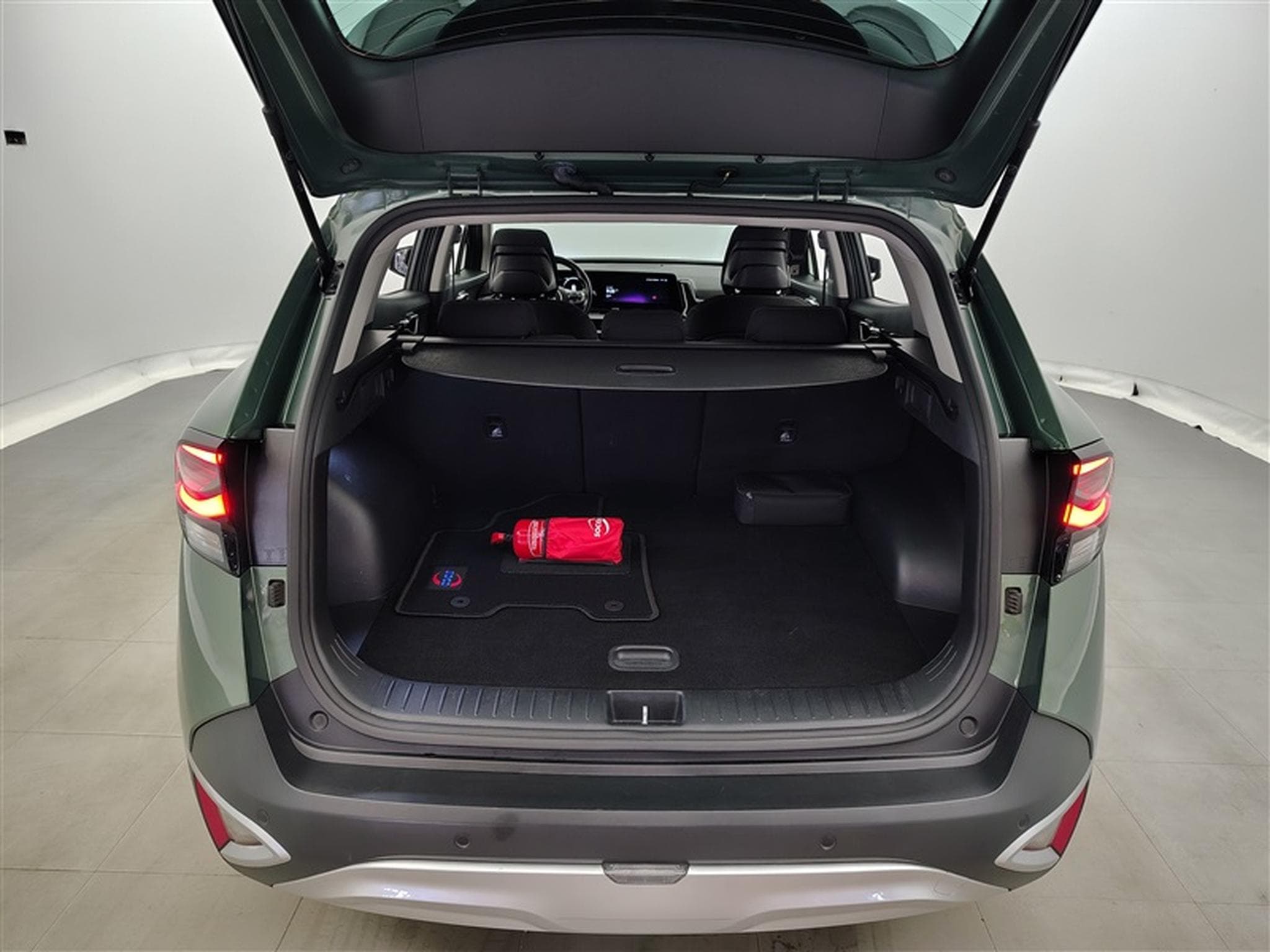 Kia Sportage 1.6 T-GDi 150cv DCT NAVI / CARPLAY / CAMERA (2023) - Photo 14