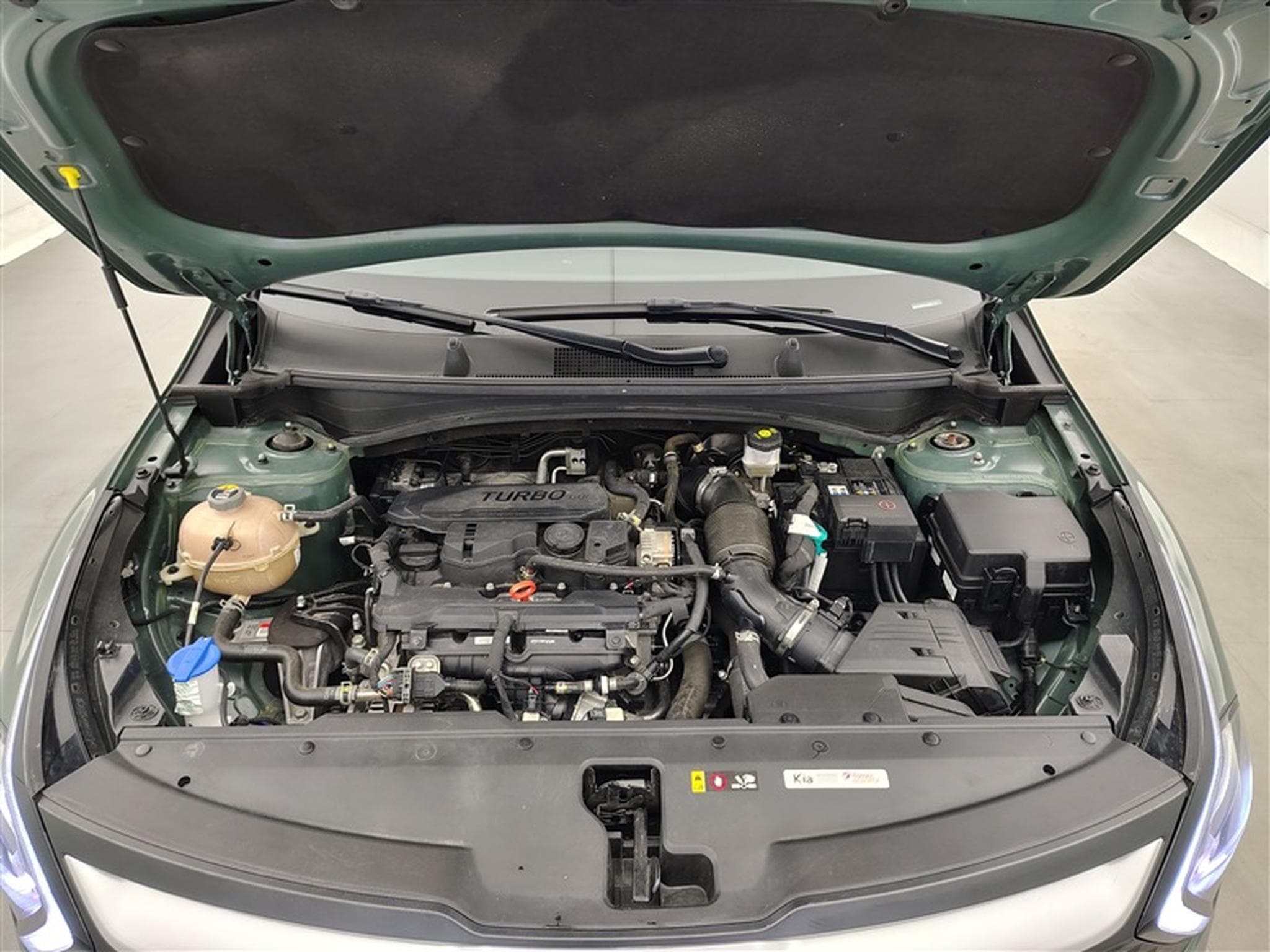 Kia Sportage 1.6 T-GDi 150cv DCT NAVI / CARPLAY / CAMERA (2023) - Photo 19