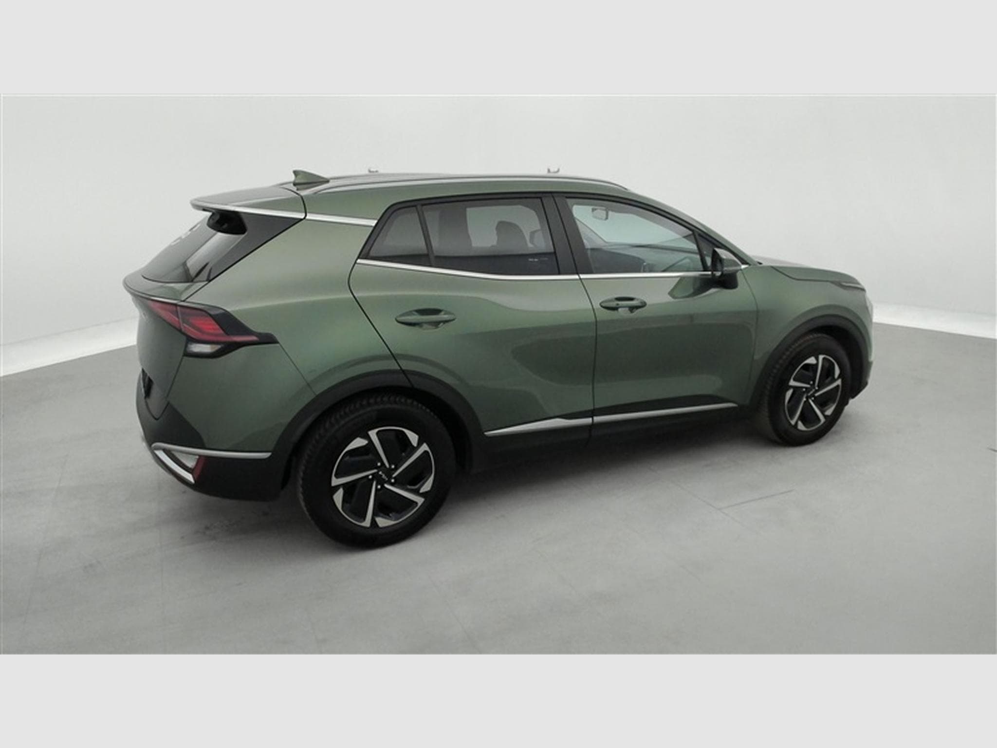 Kia Sportage 1.6 T-GDi 150cv DCT NAVI / CARPLAY / CAMERA (2023) - Photo 25