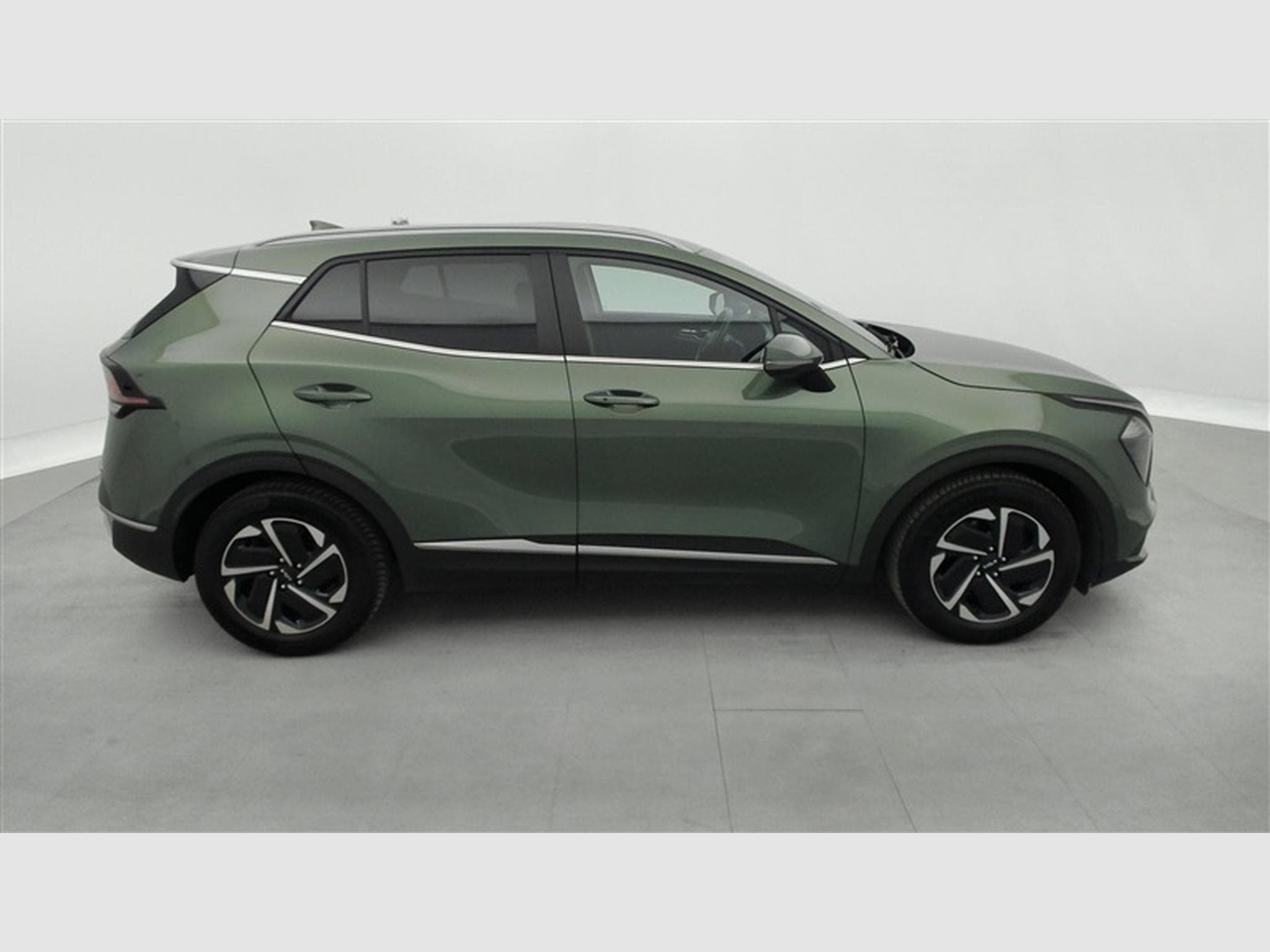 Kia Sportage 1.6 T-GDi 150cv DCT NAVI / CARPLAY / CAMERA (2023) - Photo 24