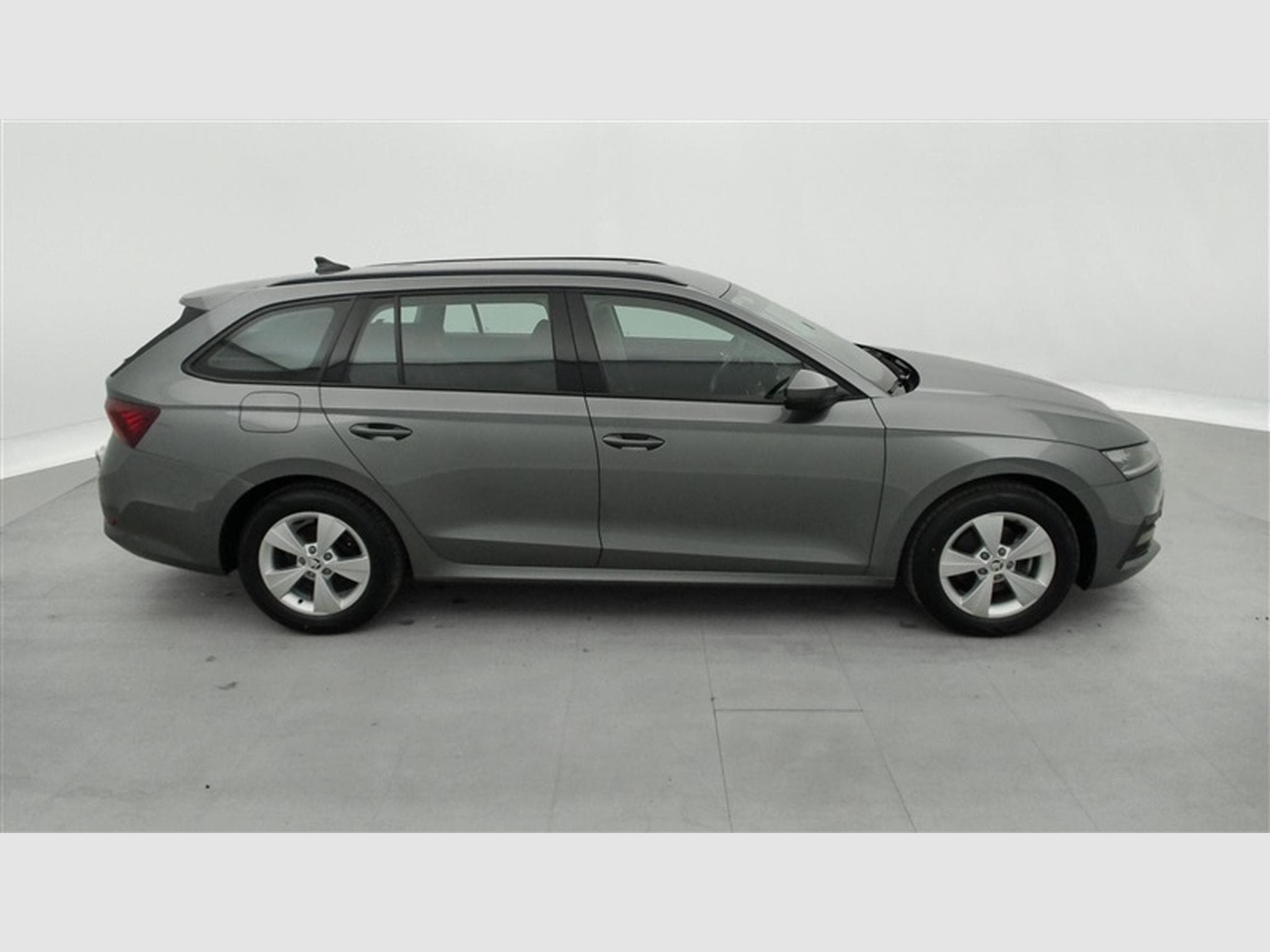 Skoda Octavia SW 1.0 TSI Style  Navi / Led / PDC av+ar (2024) - Photo 25