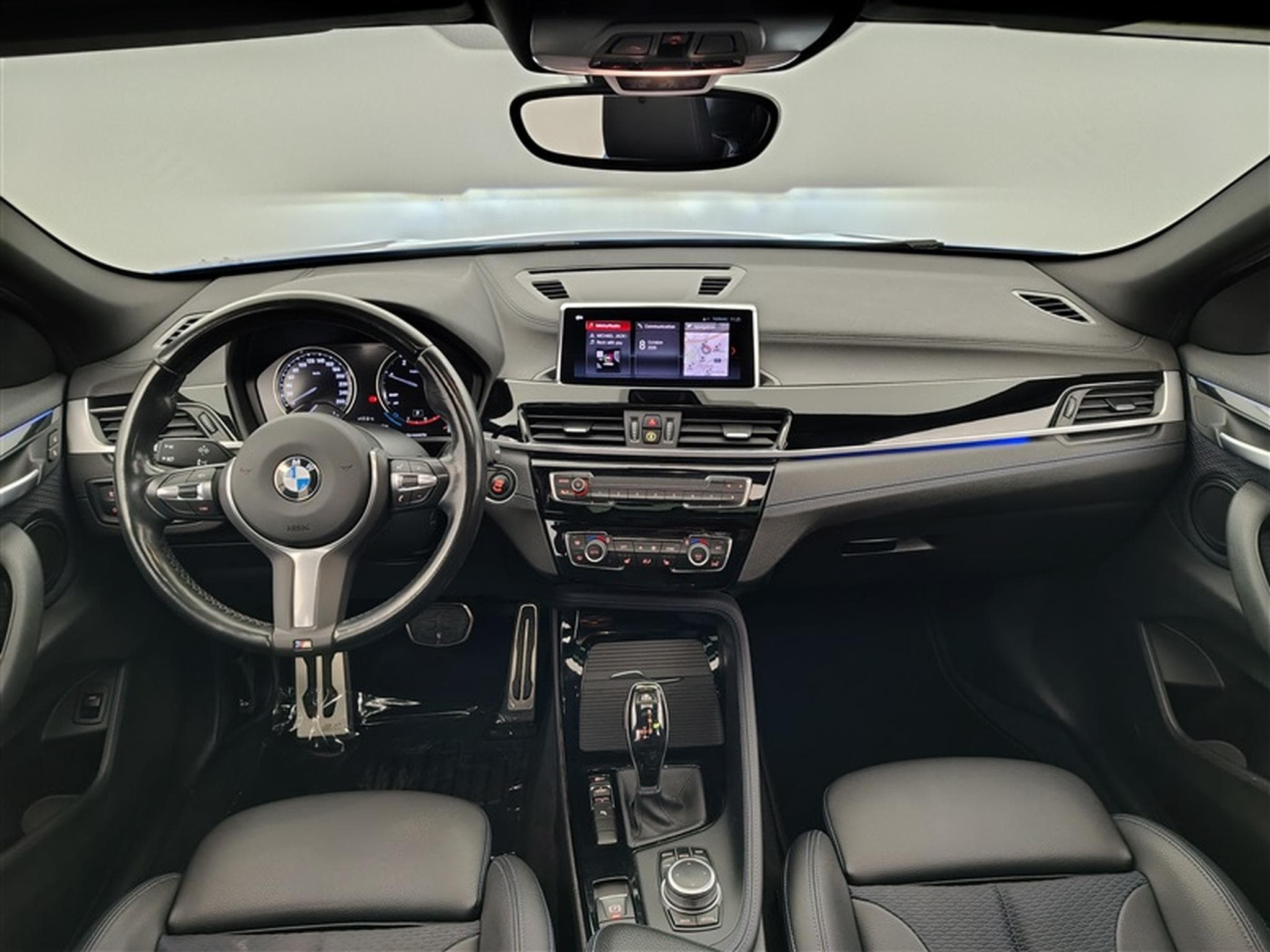 BMW X2 1.5 dA sDrive16 Pack M NAVIPRO / FULL LED / TOIT PANO / JA19 (2022) - Photo 8