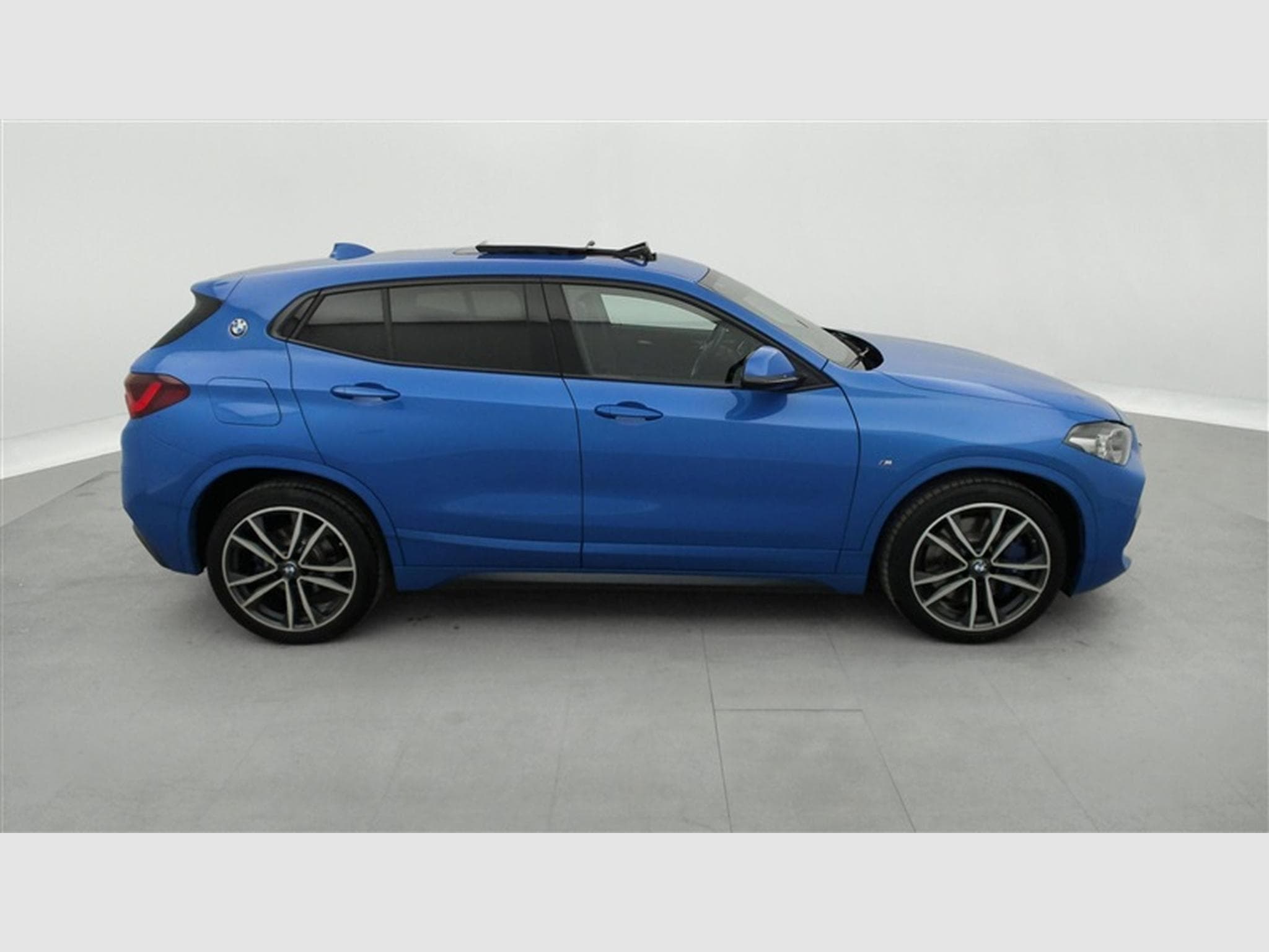 BMW X2 1.5 dA sDrive16 Pack M NAVIPRO / FULL LED / TOIT PANO / JA19 (2022) - Photo 25