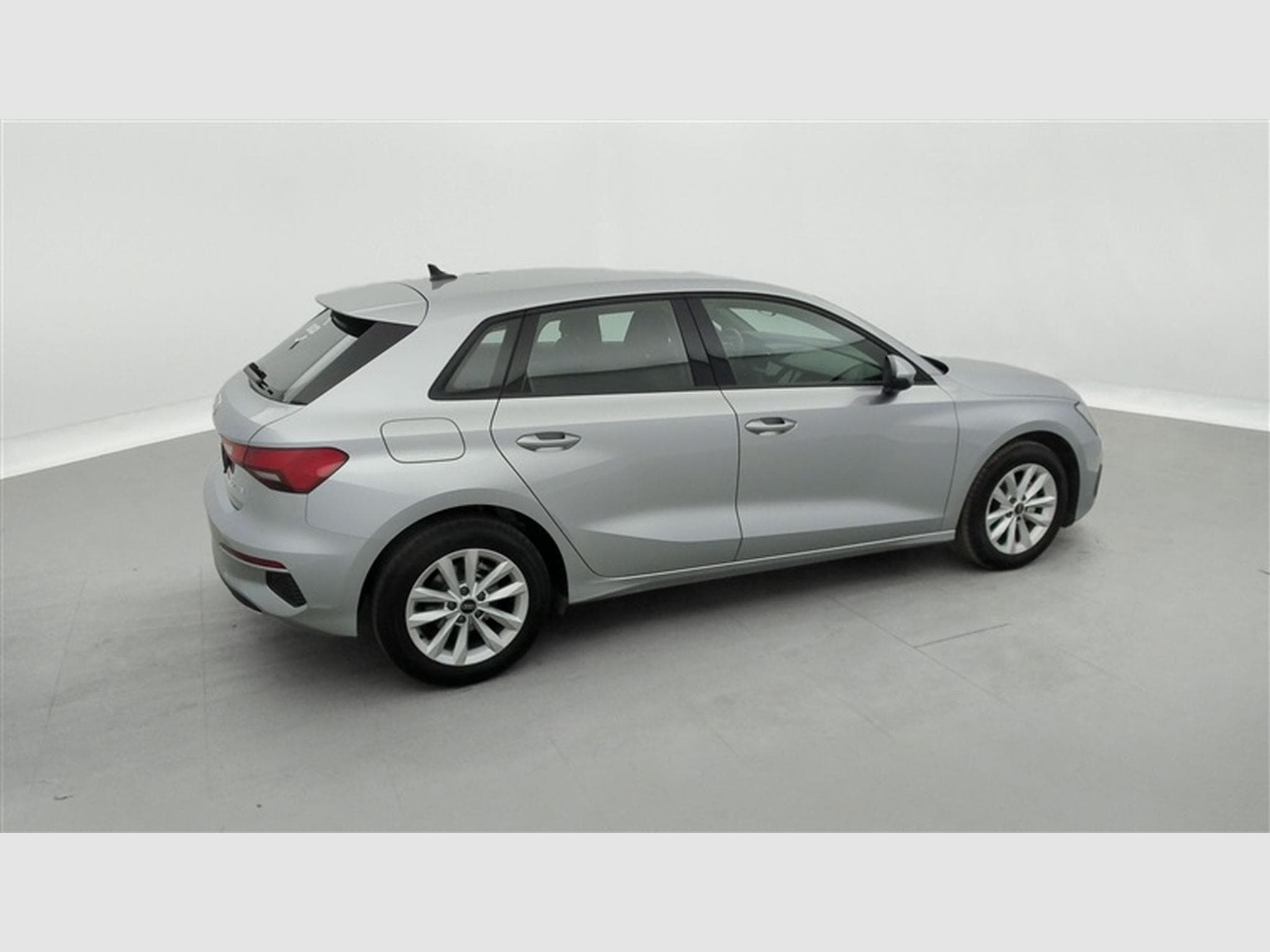 Audi A3 Sportback 30 TFSI S tronic NAVI/FULL LED/JA16/CAMERA (2022) - Photo 24