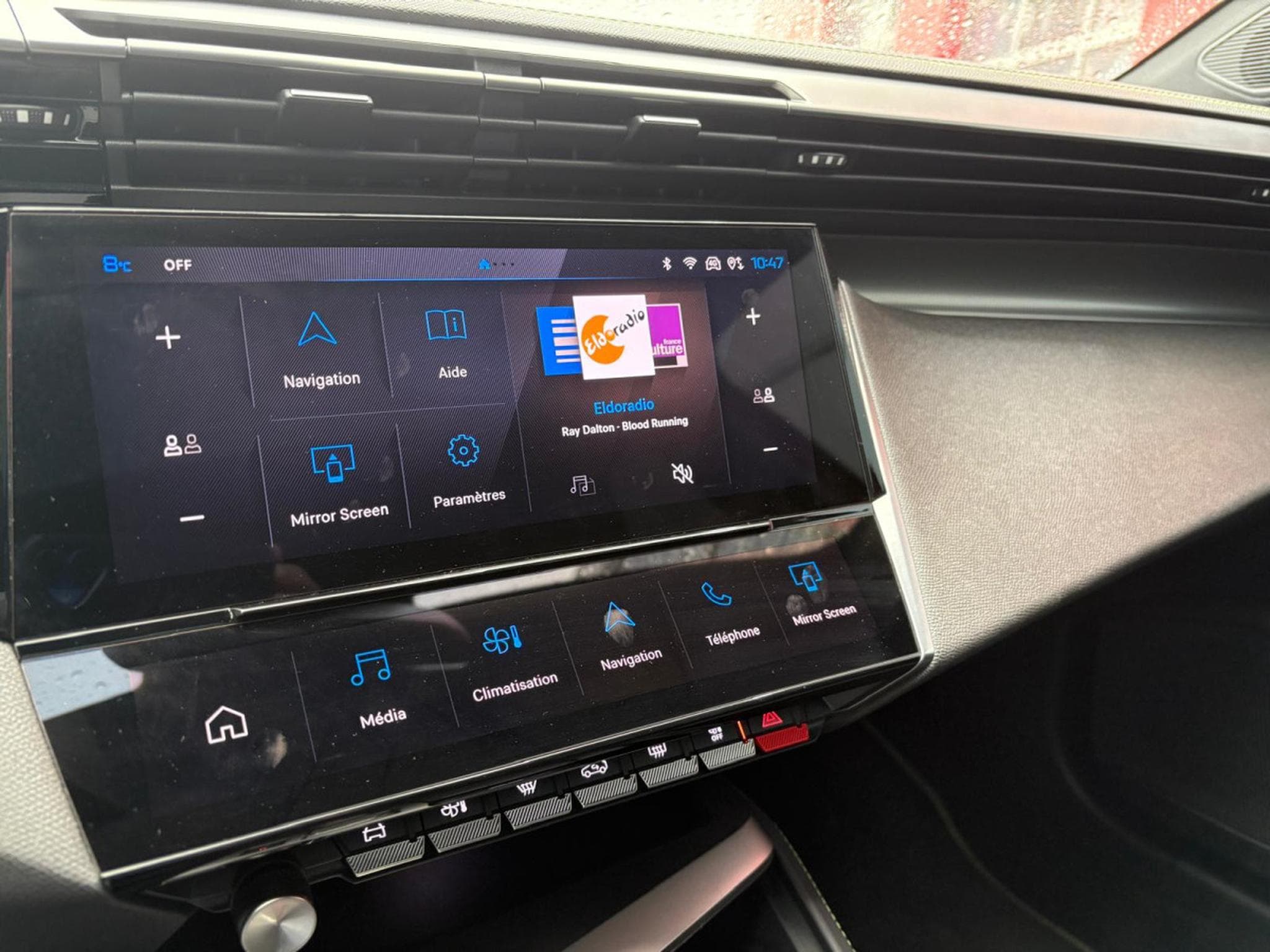 Peugeot 408 GT HYBRIDE PLUG-IN (2024) - Photo 18
